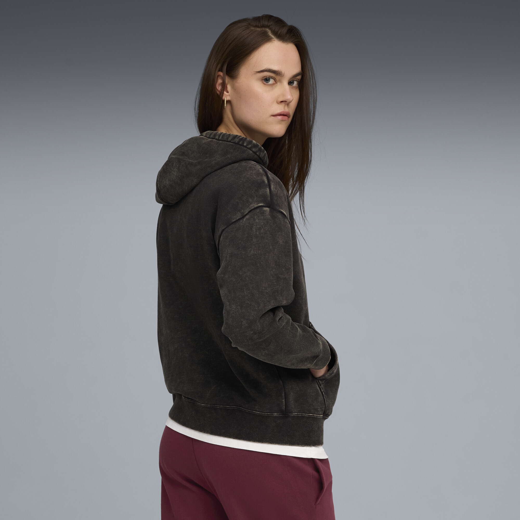 PUMA Hoodie »Essentials Elevated Relaxed Wash Hoodie Damen«