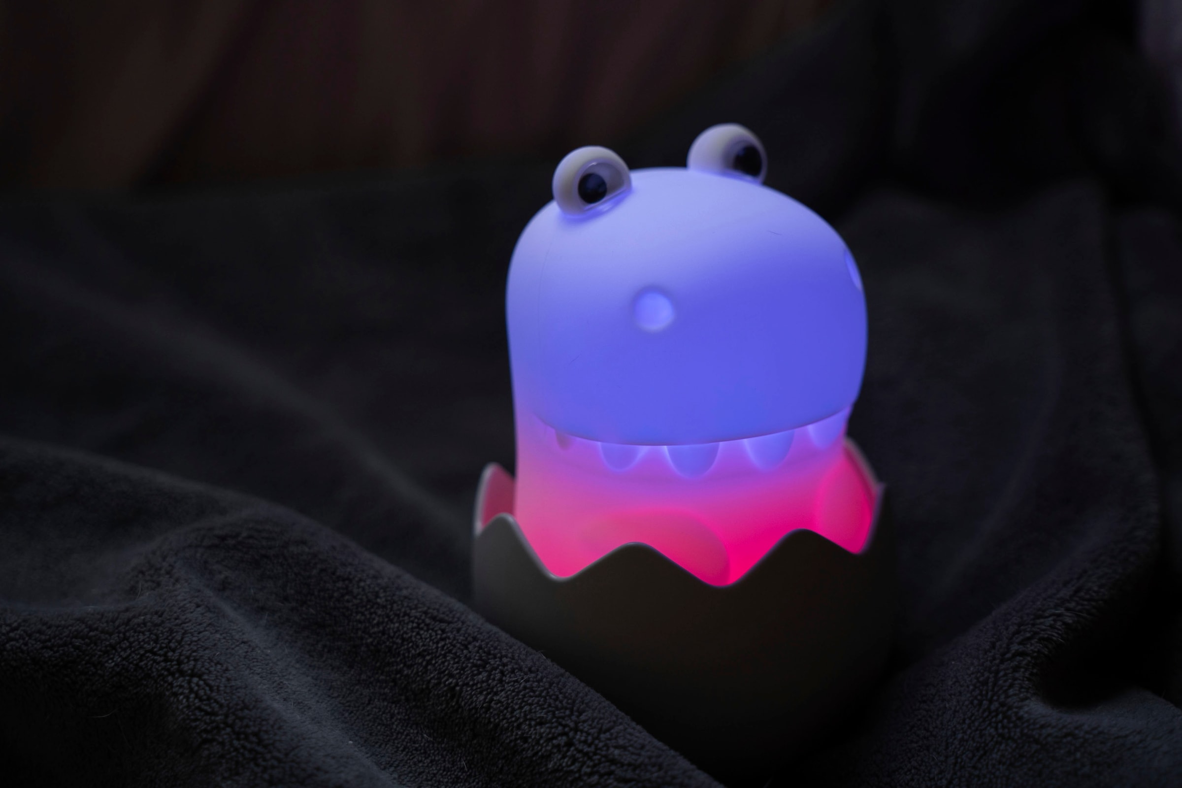 niermann LED flammig-flammig, reduziertes Freundliches, + Angenehmes Design Diggy »Nachtlicht | (schlaffreundlich) Dino«, 1 Licht Nachtlicht BAUR