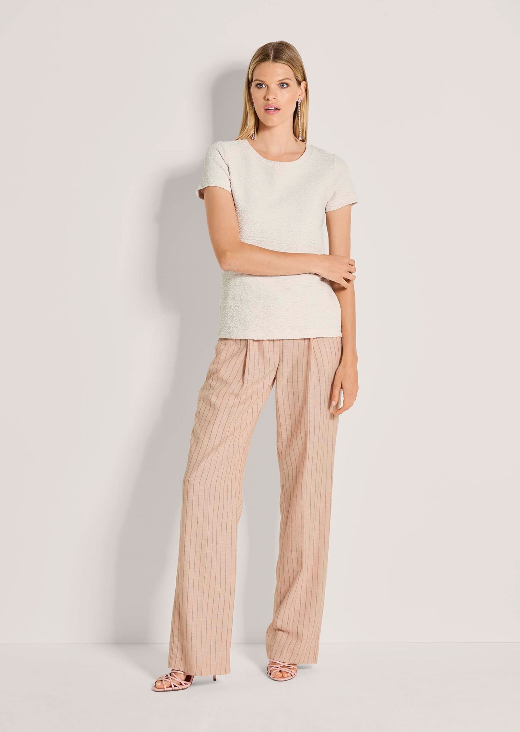 MADELEINE Kurzarmshirt »Shirt Elegantes Basic-Shirt, Kreppqualität« Kreppgewebe