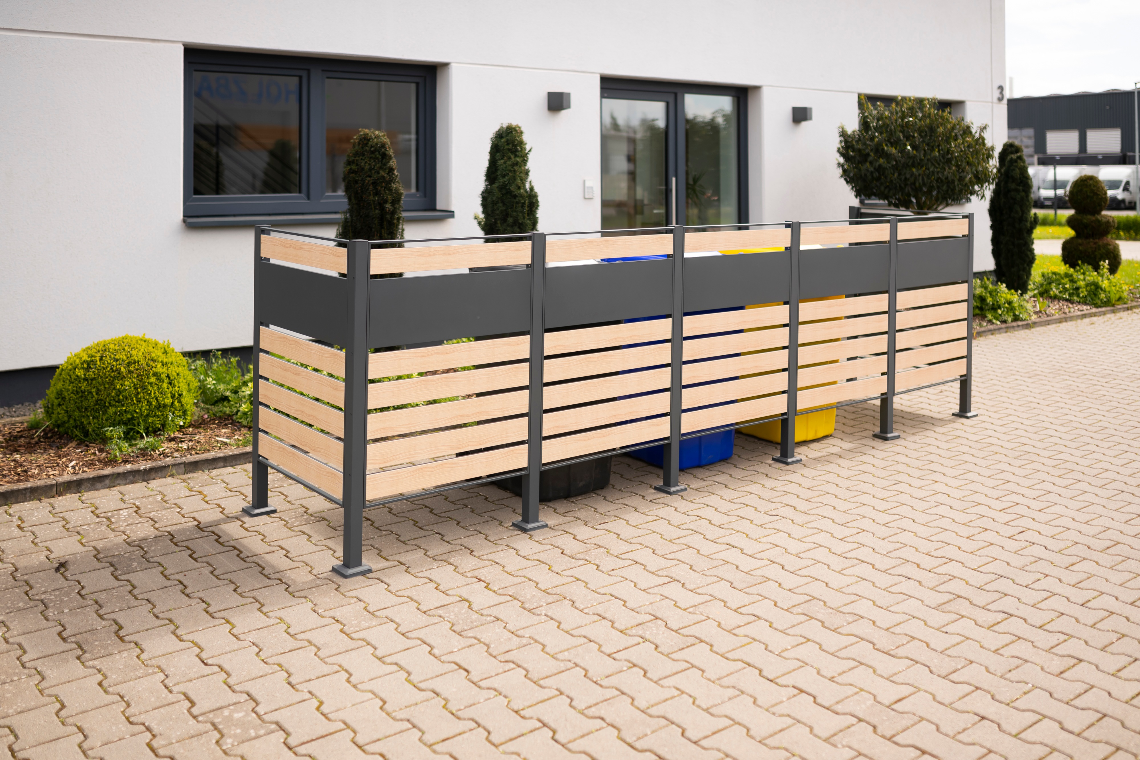 Thumbnail - WESTMANN Mülltonnenbox "Planum" Platz für 5 Mülltonnen je 240 L