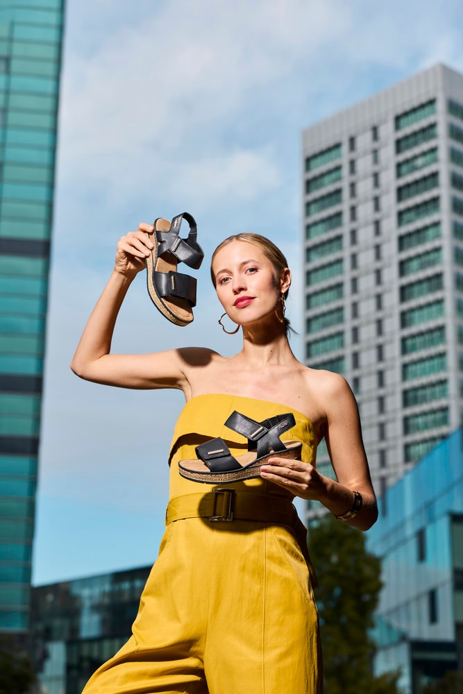 Rieker Keilsandalette  Klettschuh, Sommerschuh, Plateausandale mit Schmuckelemente