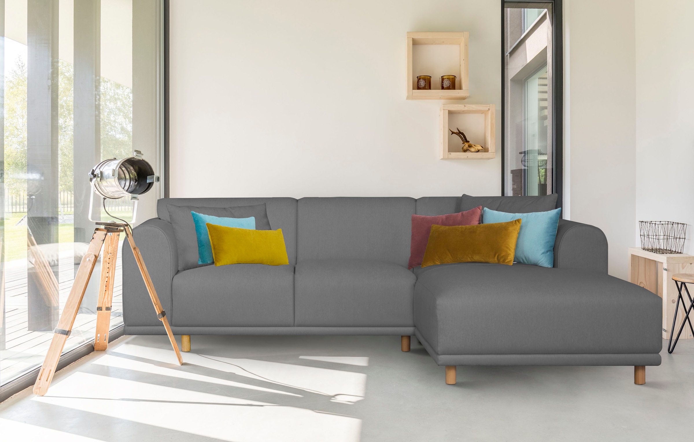 andas Ecksofa »Maroon L-Form«, in skandinavischem Design, mit losen Kissen