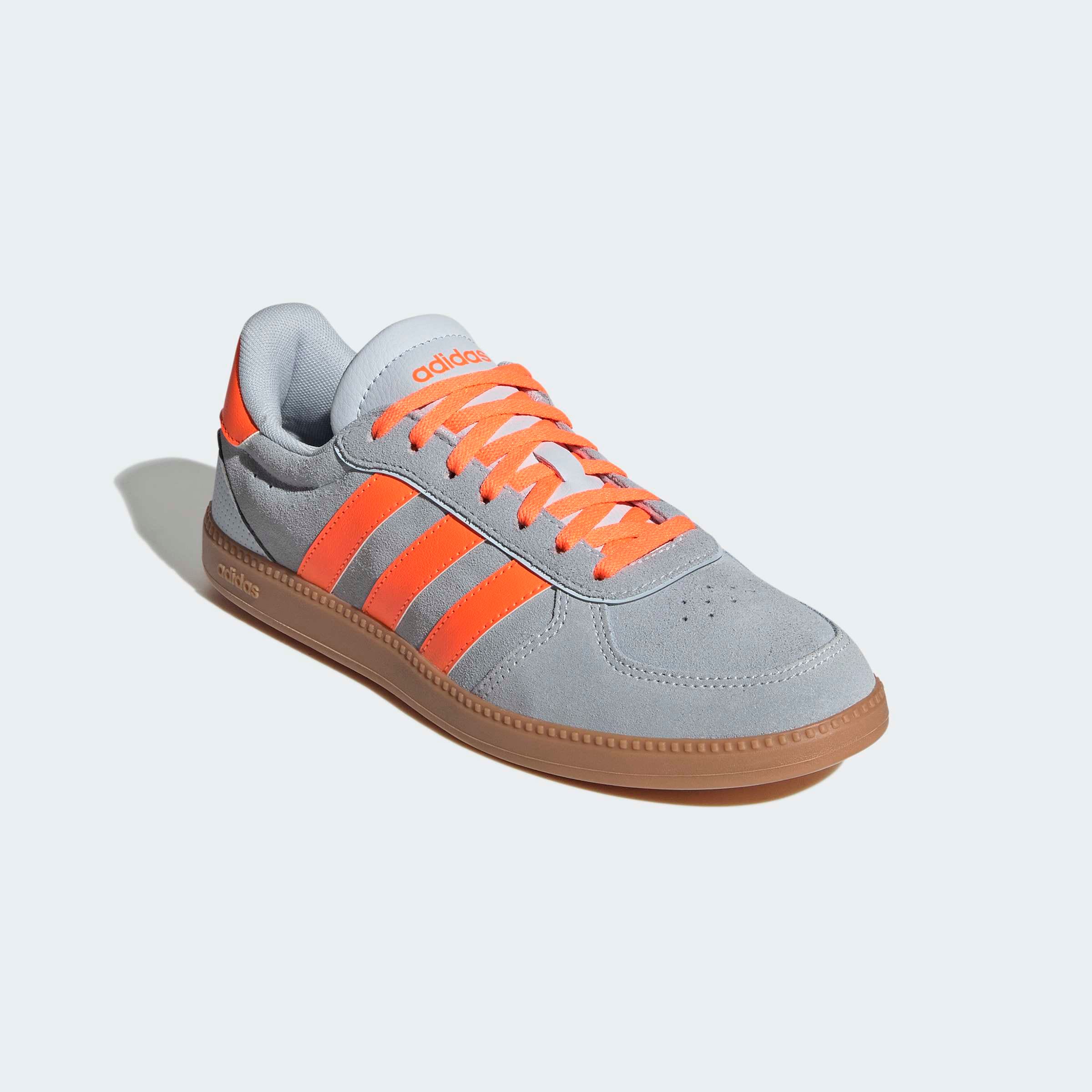 adidas Sportswear Sneaker "BREAKNET SLEEK" inspiriert vom Design des adidas handball spezial