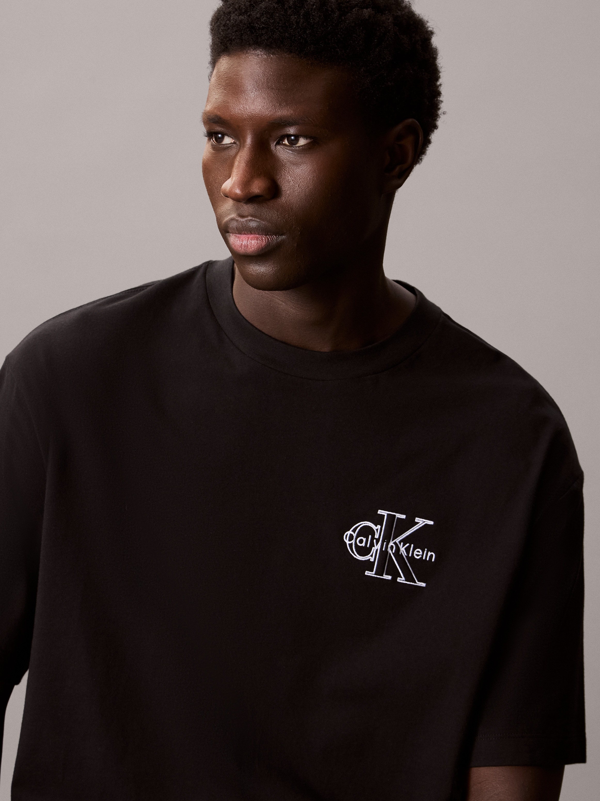 Calvin Klein Jeans T-Shirt »A- SS REL SEASONAL MONOLOGO TEE«, Mit Rundhalsausschnitt