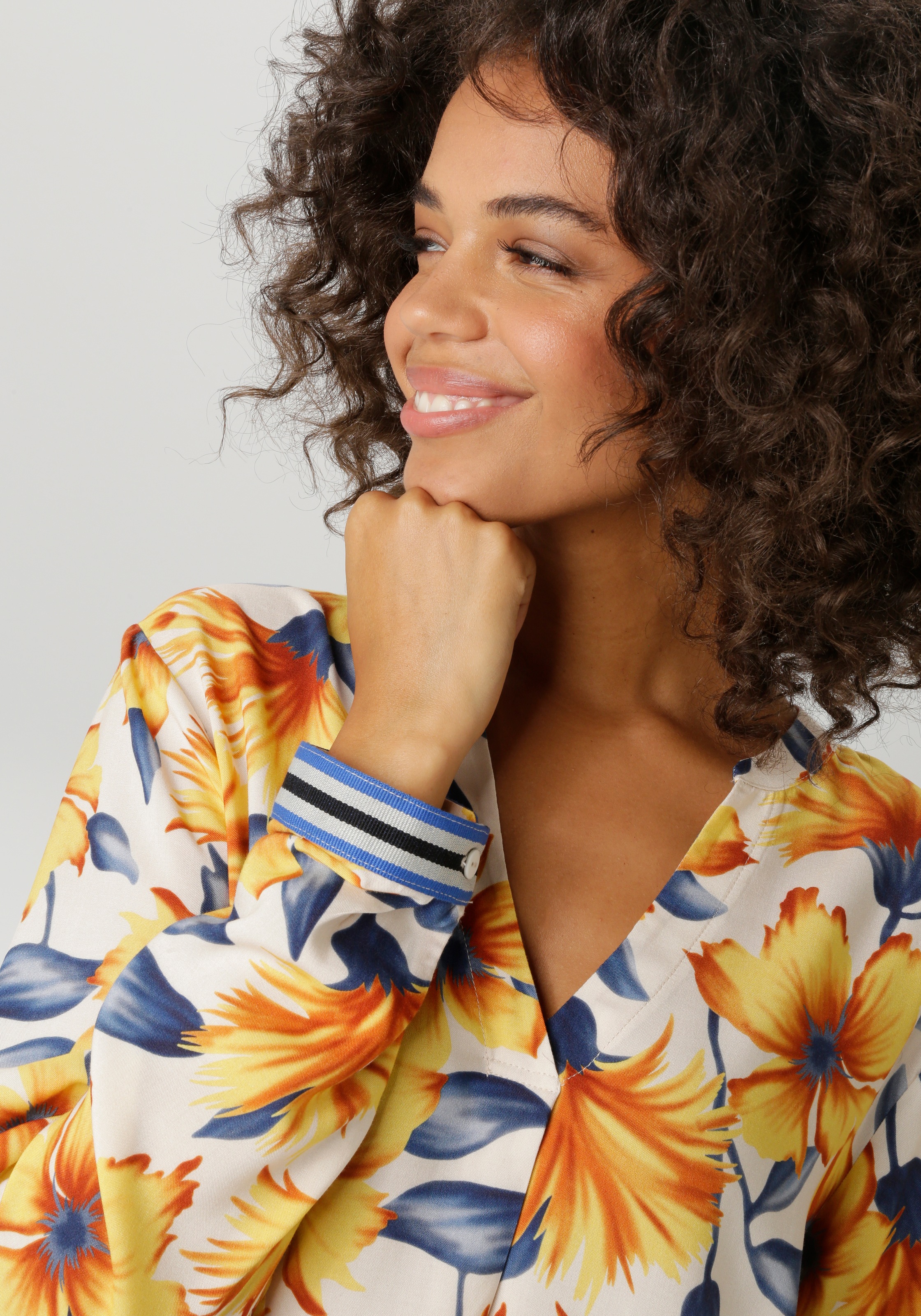 Aniston Casual Women's Pullover Blouse Multicolor 40 2