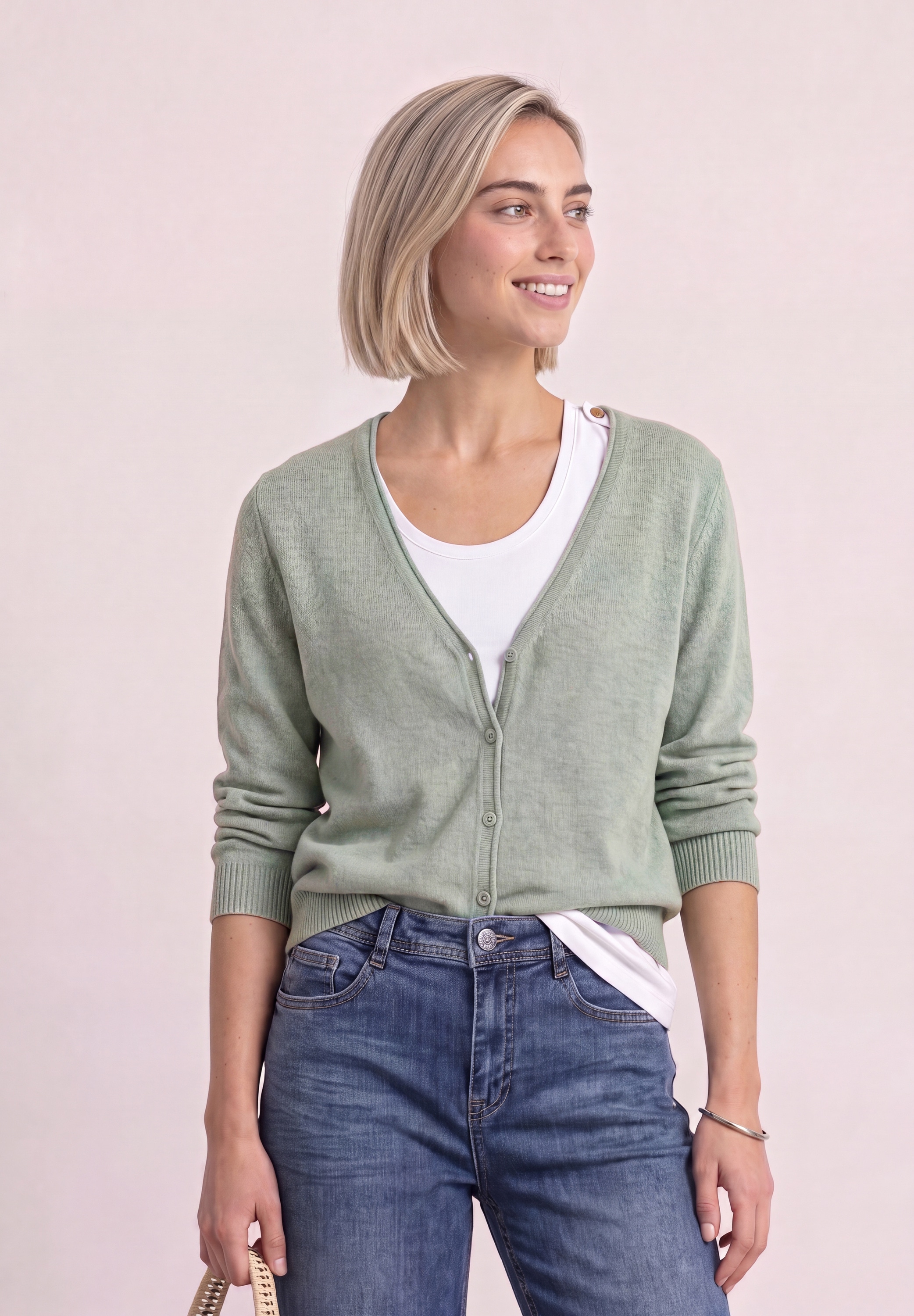 STREET ONE mit V-Neck und Knopfleiste