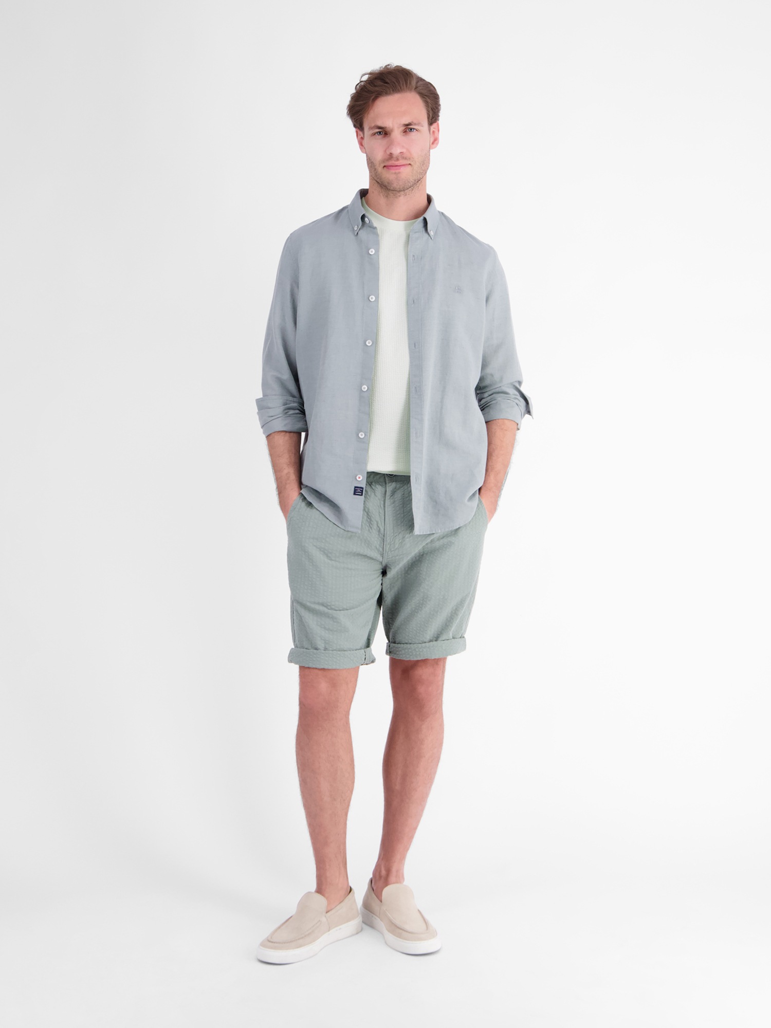LERROS Chinoshorts »Chino-Shorts aus Baumwolle in leichter Seersucker-Qualität«