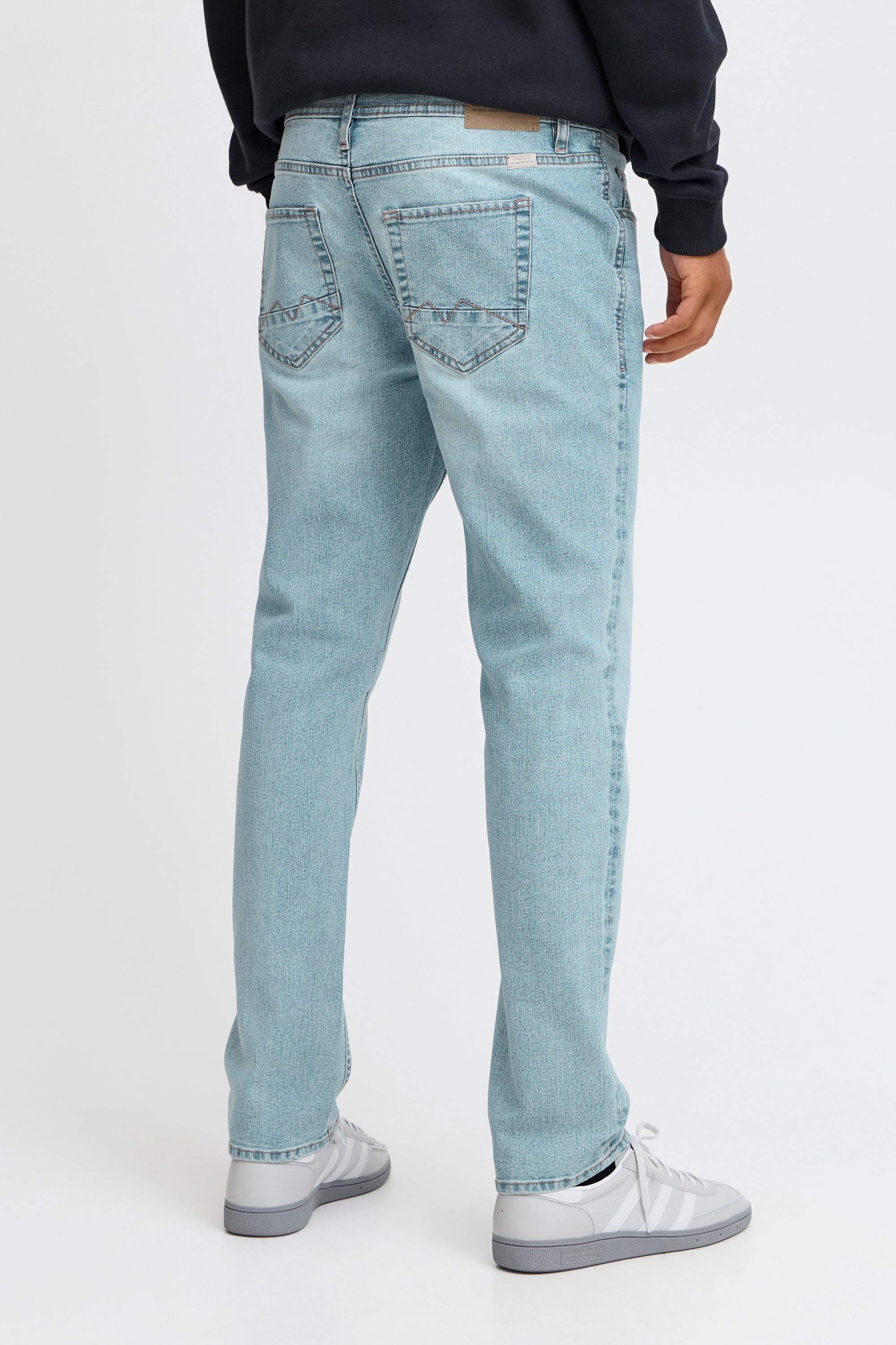 Bequeme Jeans BLEND "BHTwister", Herren, Gr. 33, Länge 32, denim lightblau, 24, Jeans, 82% Baumwolle, 17% Polyester, 1% Elasthan, regular fit normal, Jeans, Klassische Regular-fit-Jeans mit Taschen 6