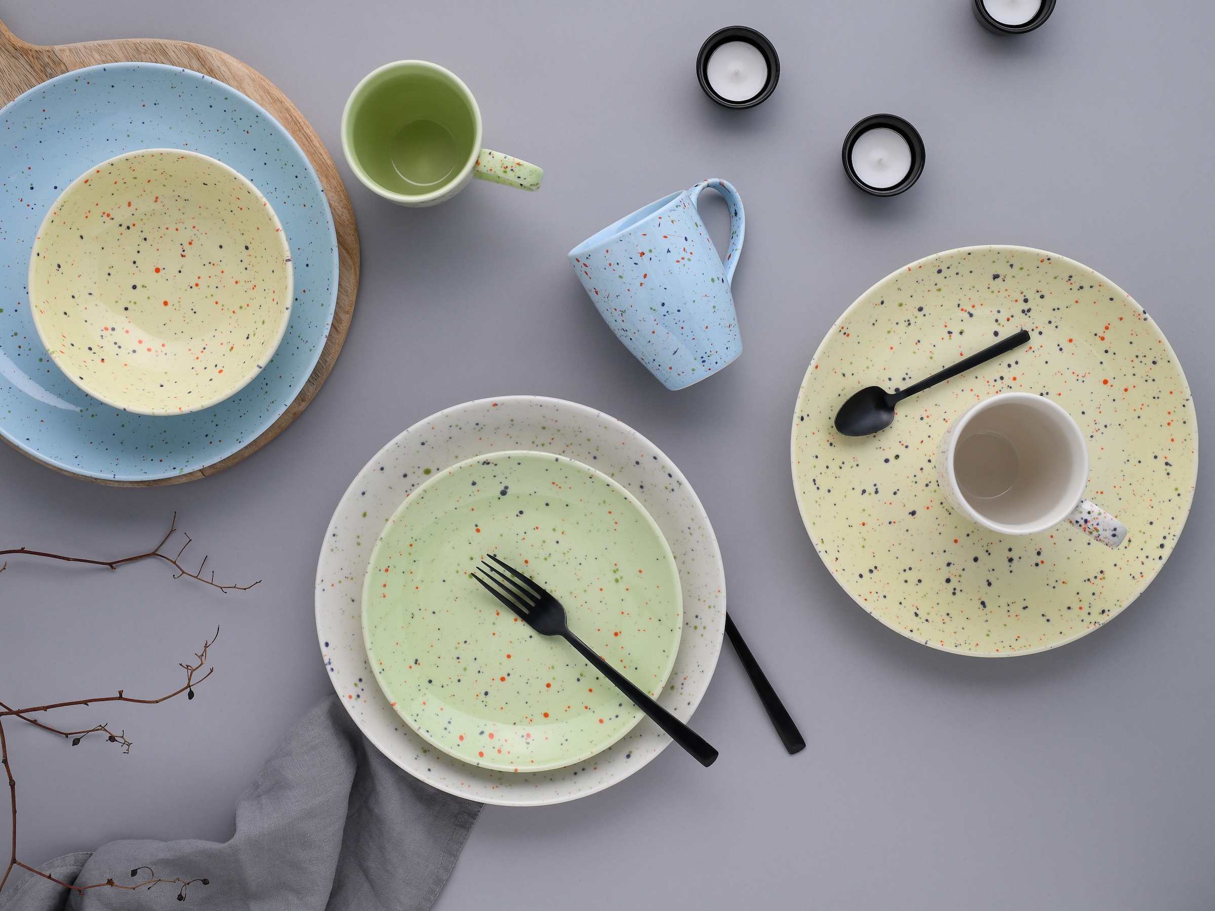 CreaTable Kombiservice »Confetti, Kombi-Service 16-tlg.«, (Set, 16 tlg.), Unregelmäßige bunte Punkte, Gute Laune Geschirr, Frisch, Freundlich