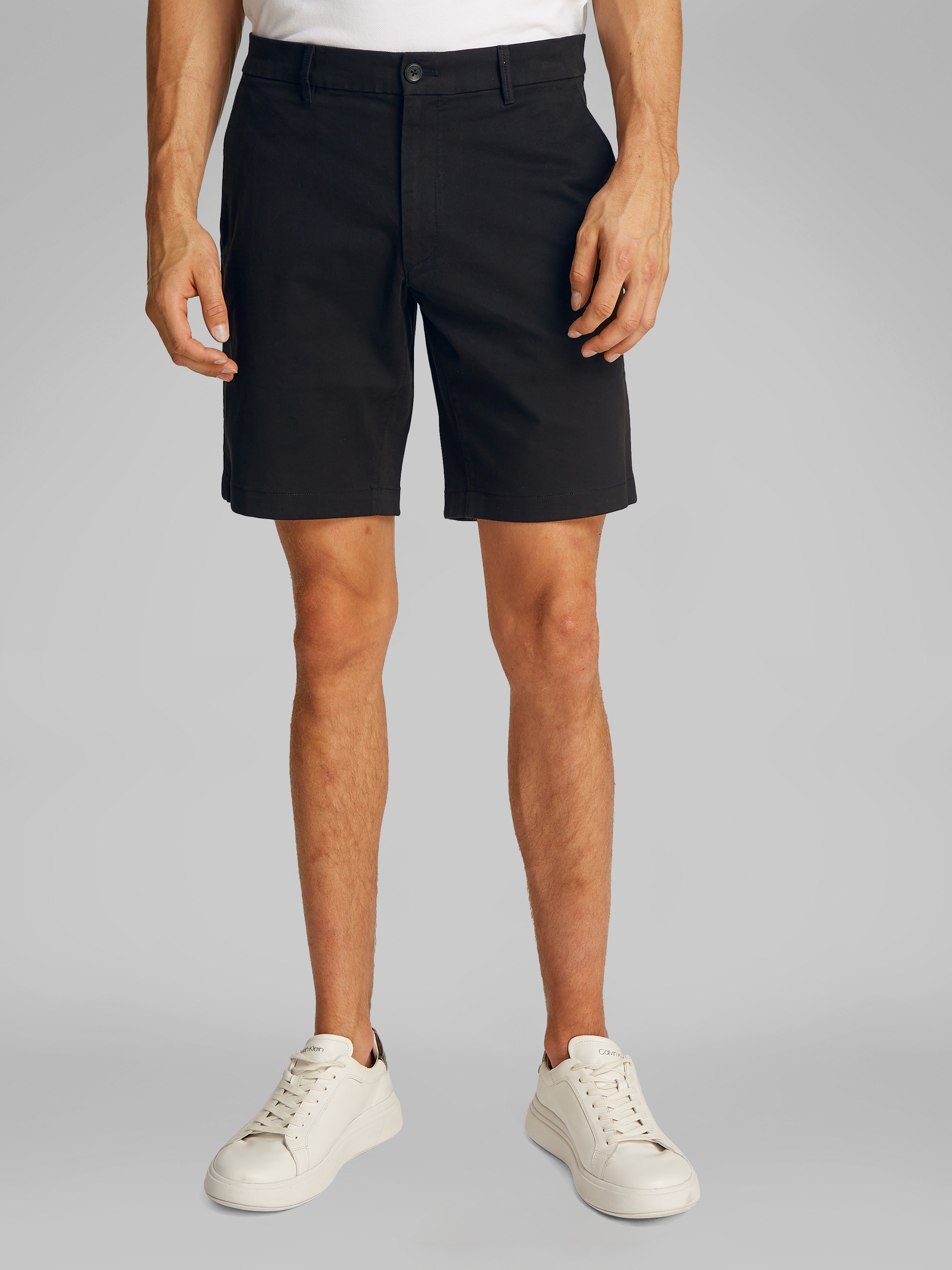 Calvin Klein Chinoshorts "MODERN TWILL SLIM CHINO SHORT", mit Logo-Patch günstig online kaufen