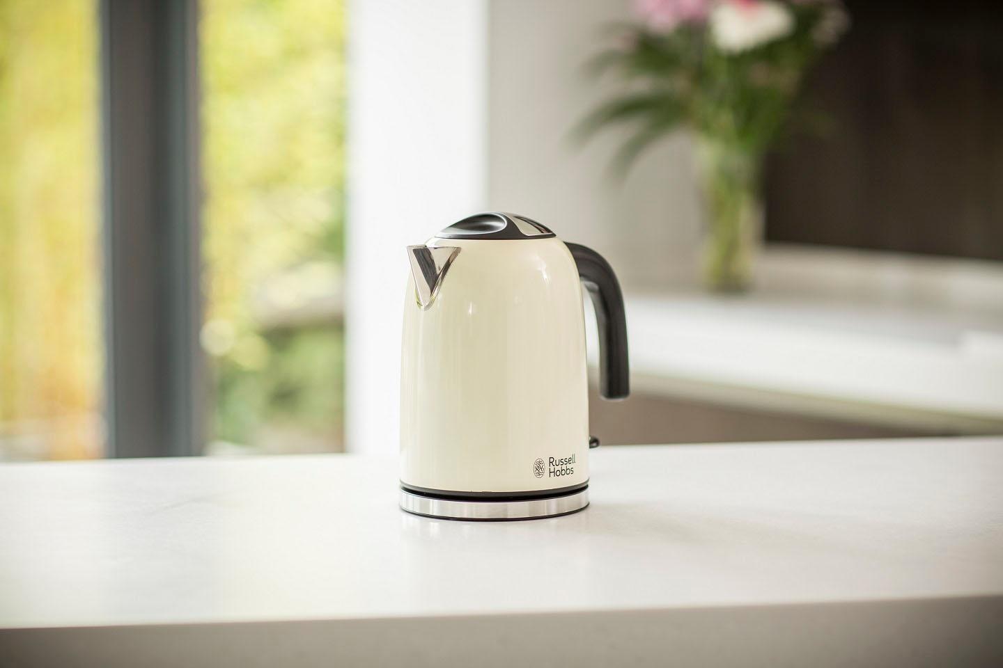 RUSSELL HOBBS Wasserkocher »Colours | per cream BAUR 24994-70«, plus 1 l, W 2400 Raten