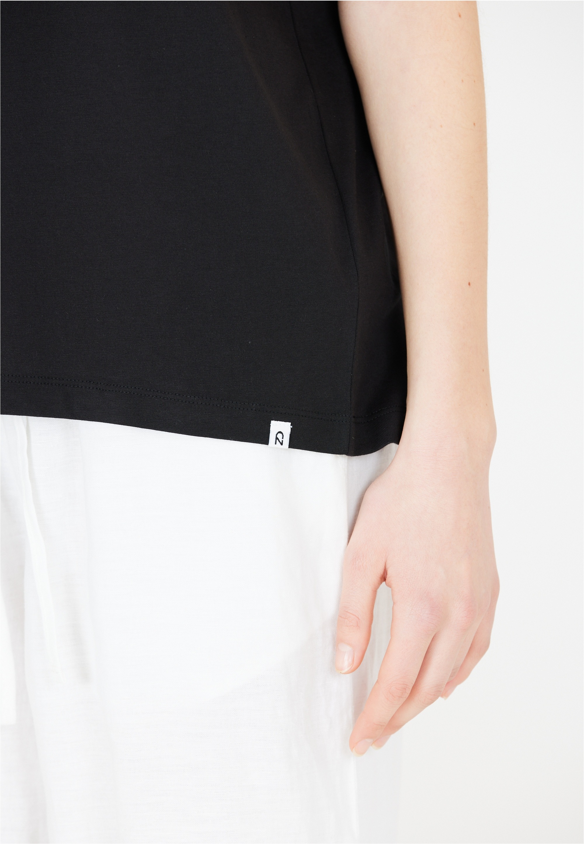 CRUZ Funktionsshirt »Highmore«, im smarten Basic-Look aus reiner Baumwolle