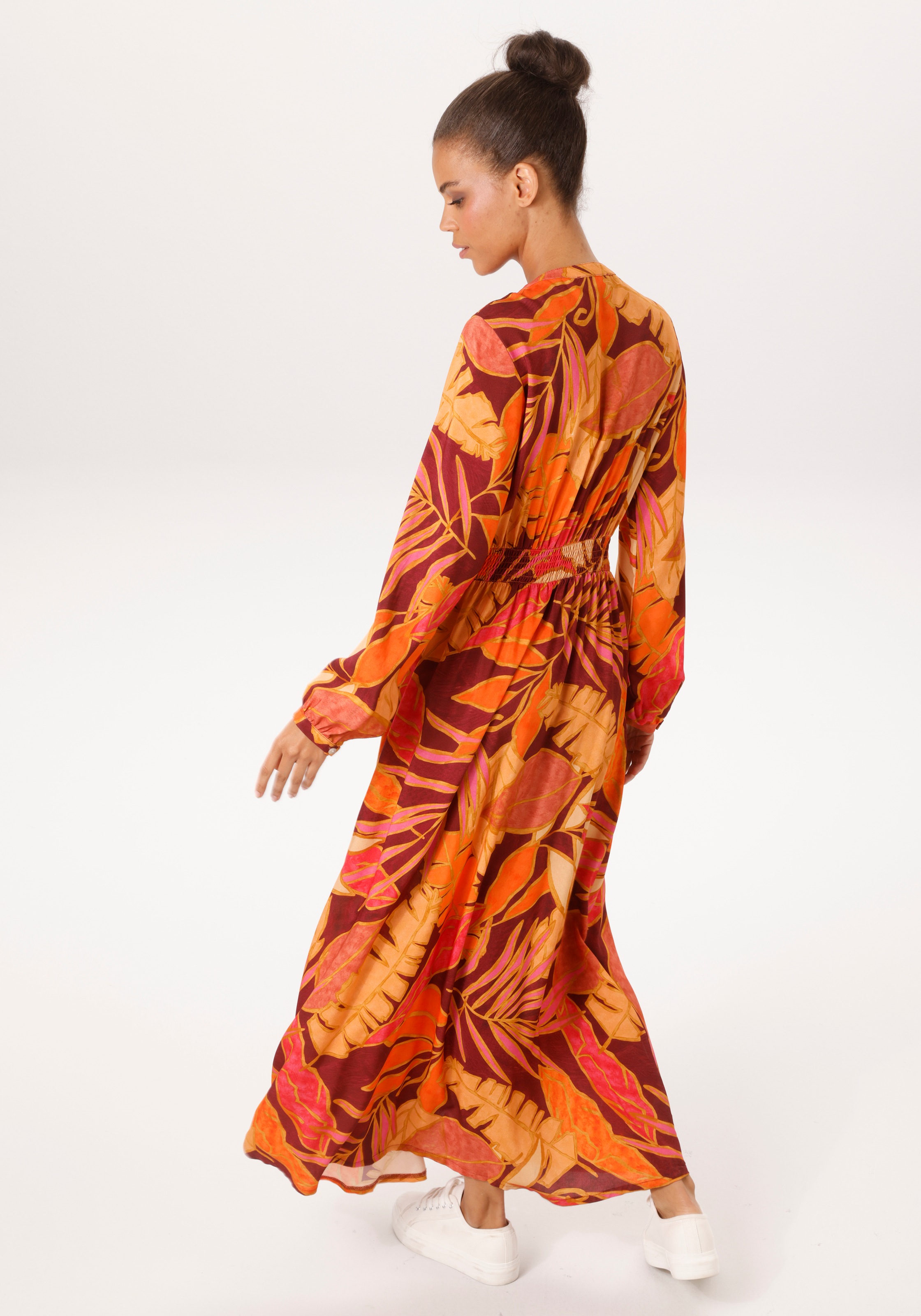 Aniston CASUAL Maxikleid mit farbenfrohen, grafischen Blättern bedruckt - N günstig online kaufen