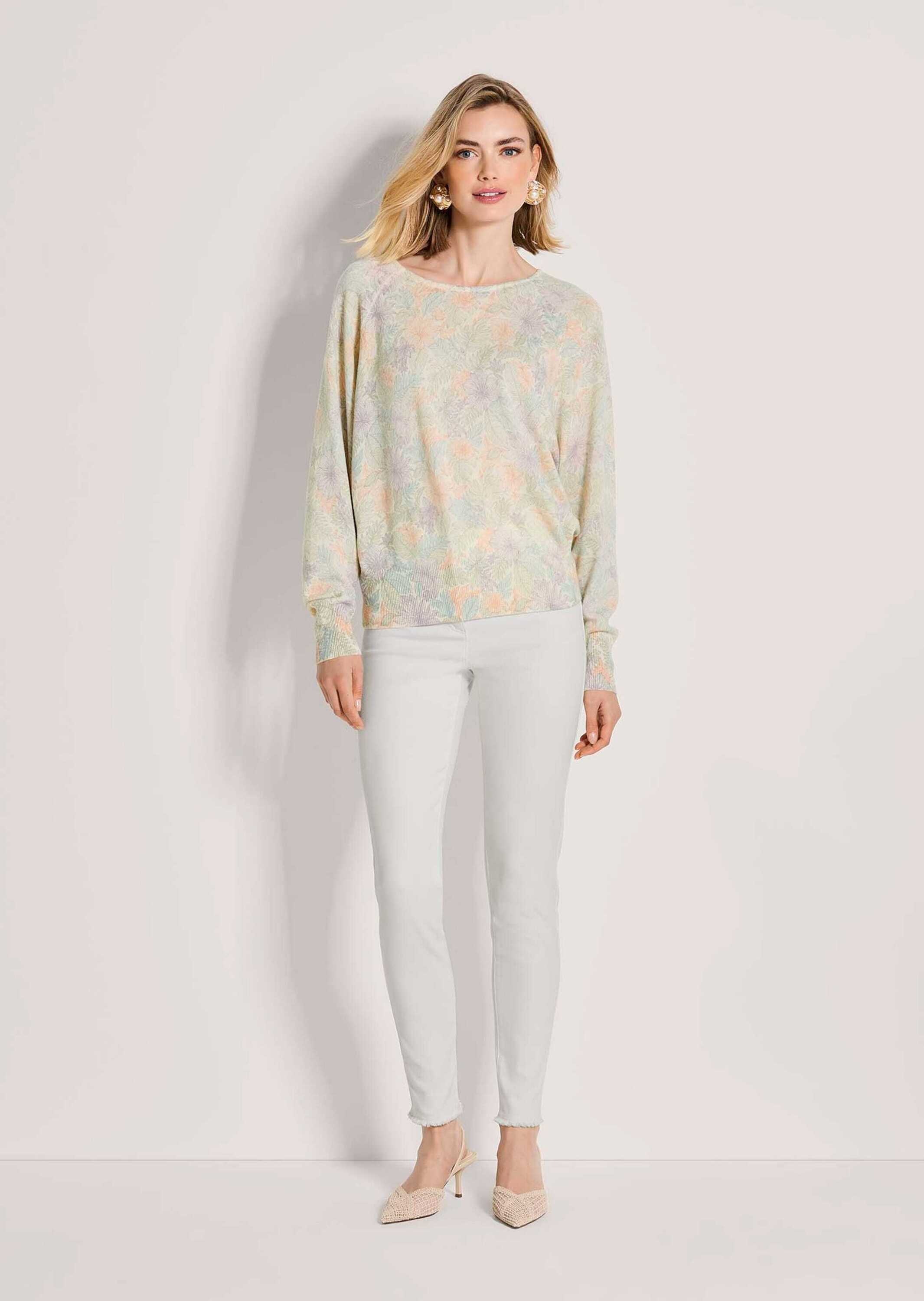 MADELEINE Longpullover "Kaschmirpullover Druckpullover mit zartem Blütenmus günstig online kaufen