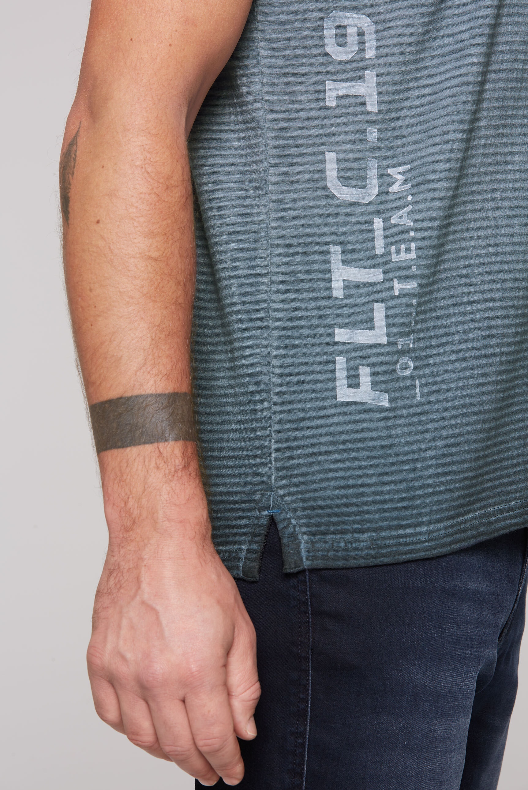 CAMP DAVID Poloshirt, mit Seitenschlitze