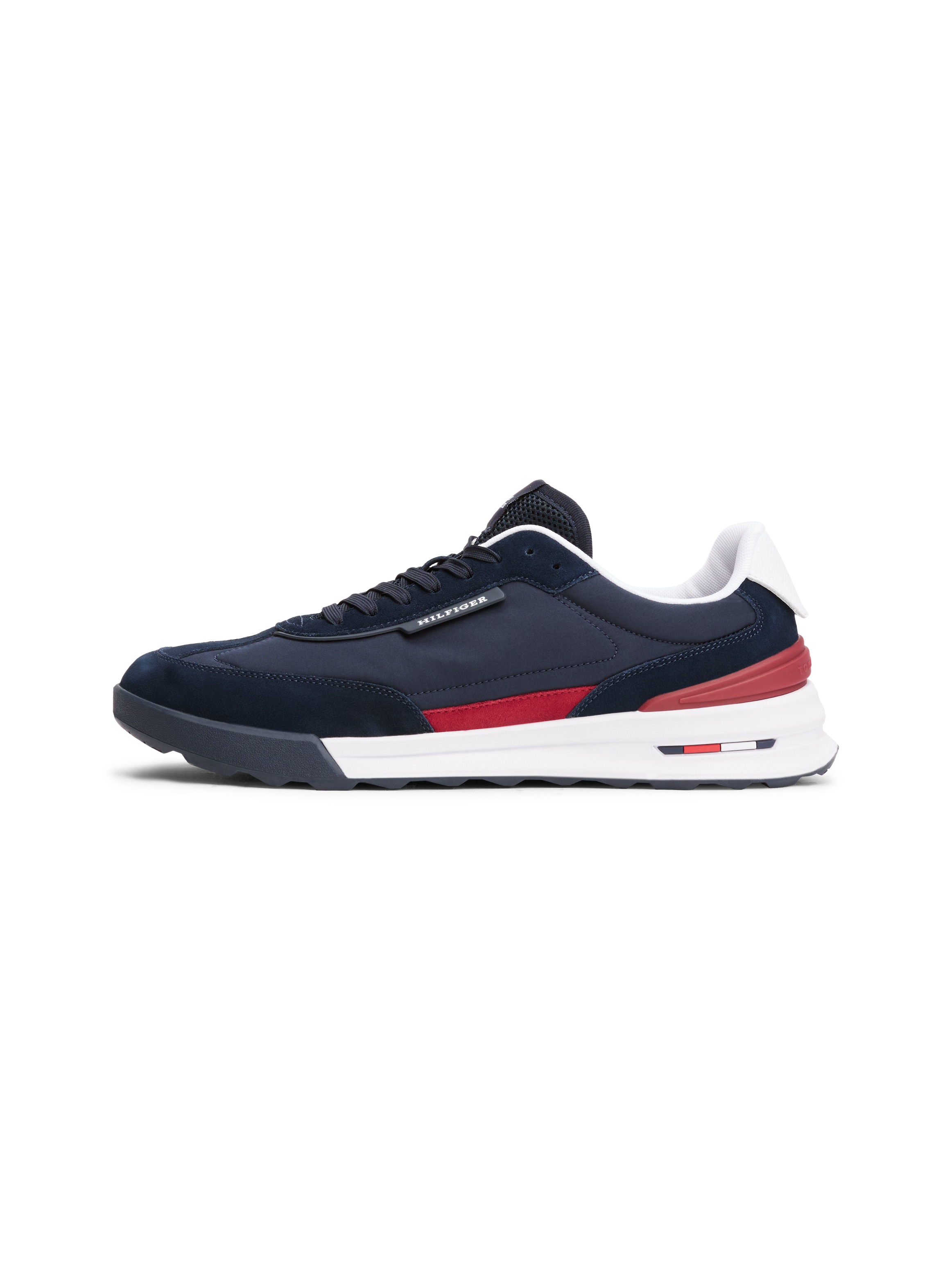 Tommy Hilfiger Sneaker »RETRO RUNNER NYLON MIX«, Freizeitschuh, Halbschuh, Schnürschuh mit Logoflagge im Keilabsatz