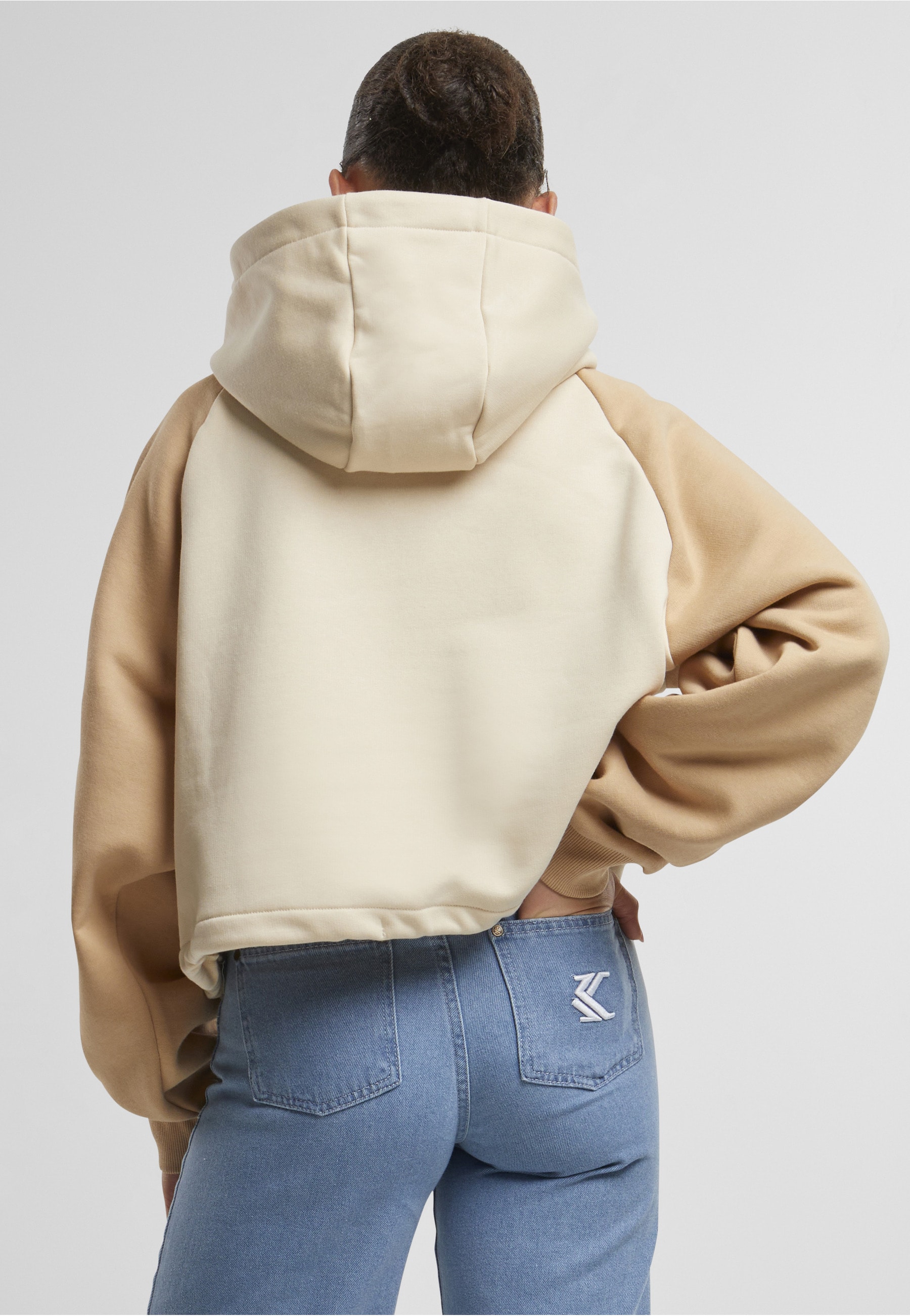 Karl Kani Kapuzenpullover »Karl Kani Damen KW224-005-2 KK Serif Crop Raglan Hoodie« 1 Stk.
