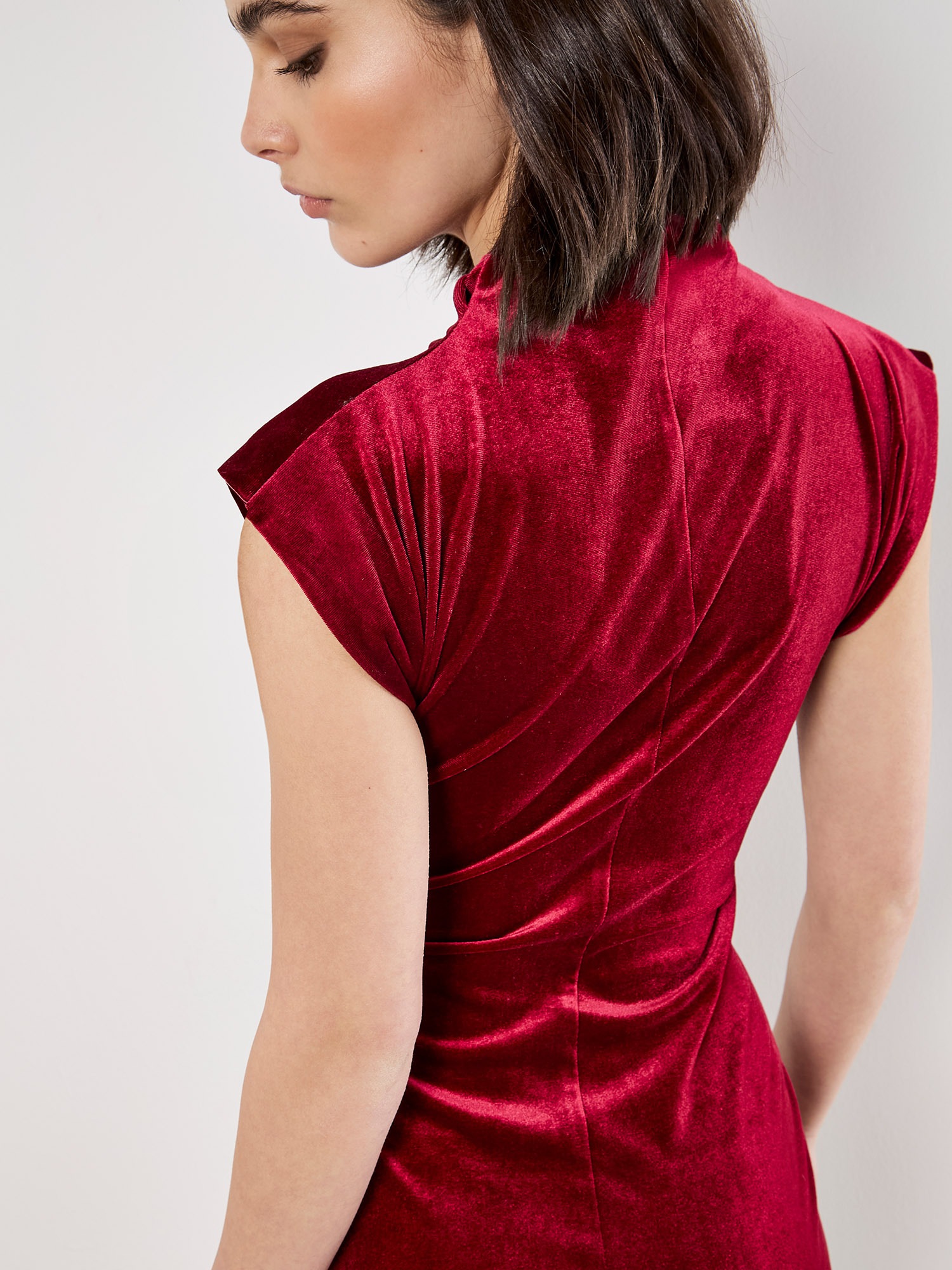 Apricot Partykleid »Samtkleid« mit Flügelärmeln