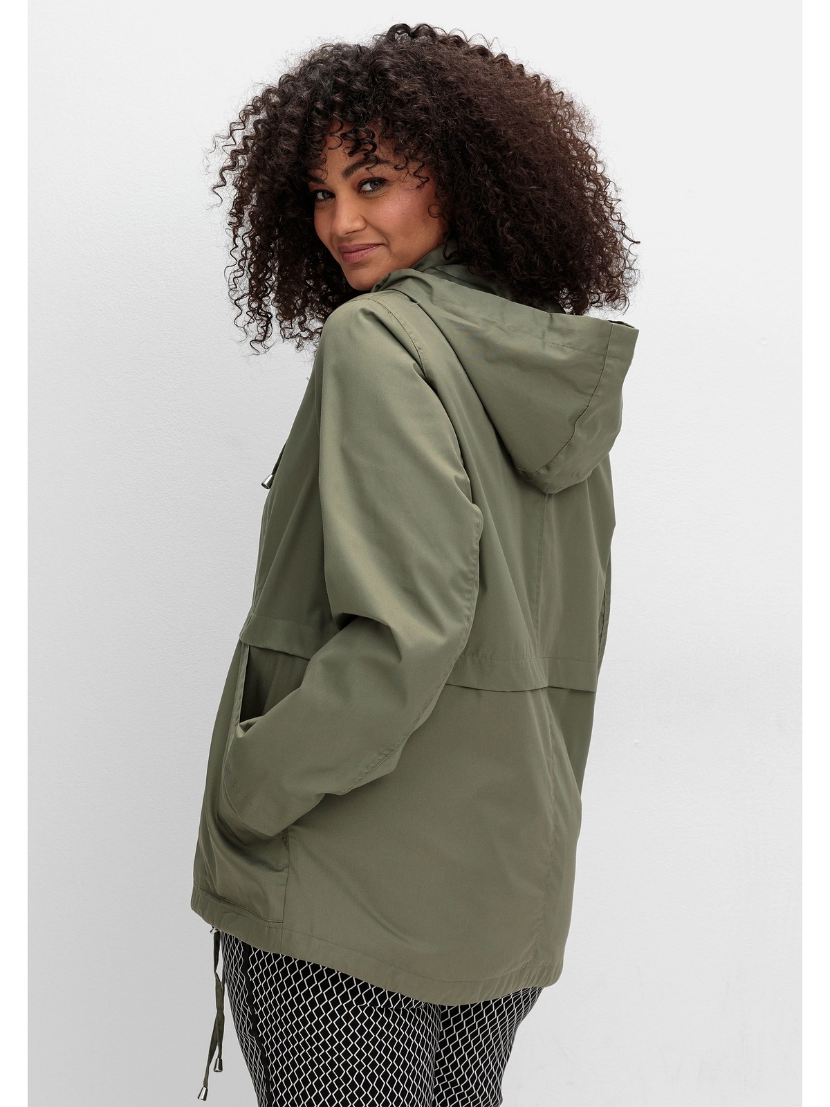 Sheego Outdoorjacke »Große Größen«, mit Kapuze, mit Kapuze und Stehkragen