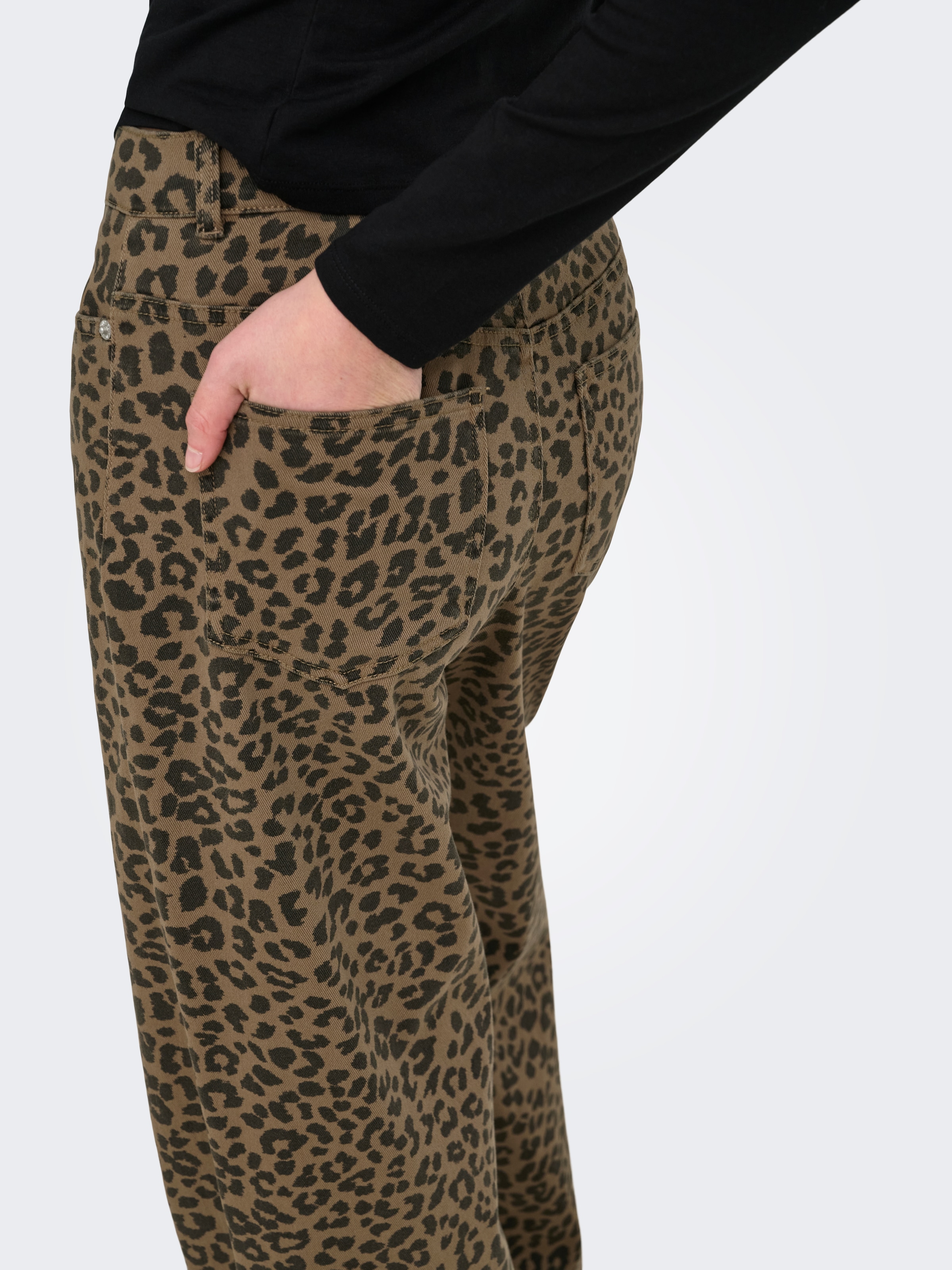 ONLY High-waist-Jeans »ONLMADISON HW WIDE ANIMAL PANT CC PNT« Baumwollmischung