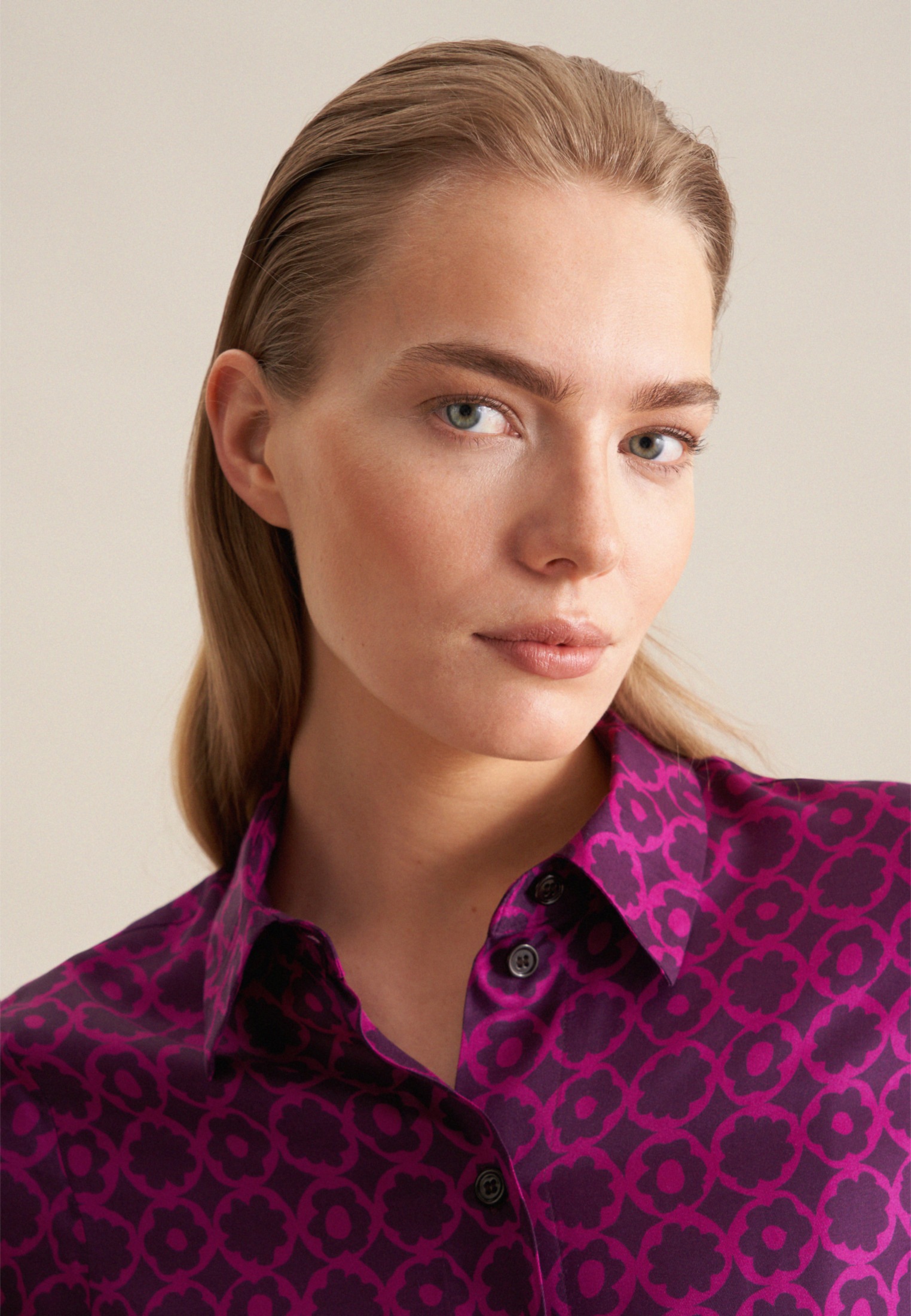 Thumbnail - seidensticker Hemdbluse "Schwarze Rose" 1/1 Kragen Druck