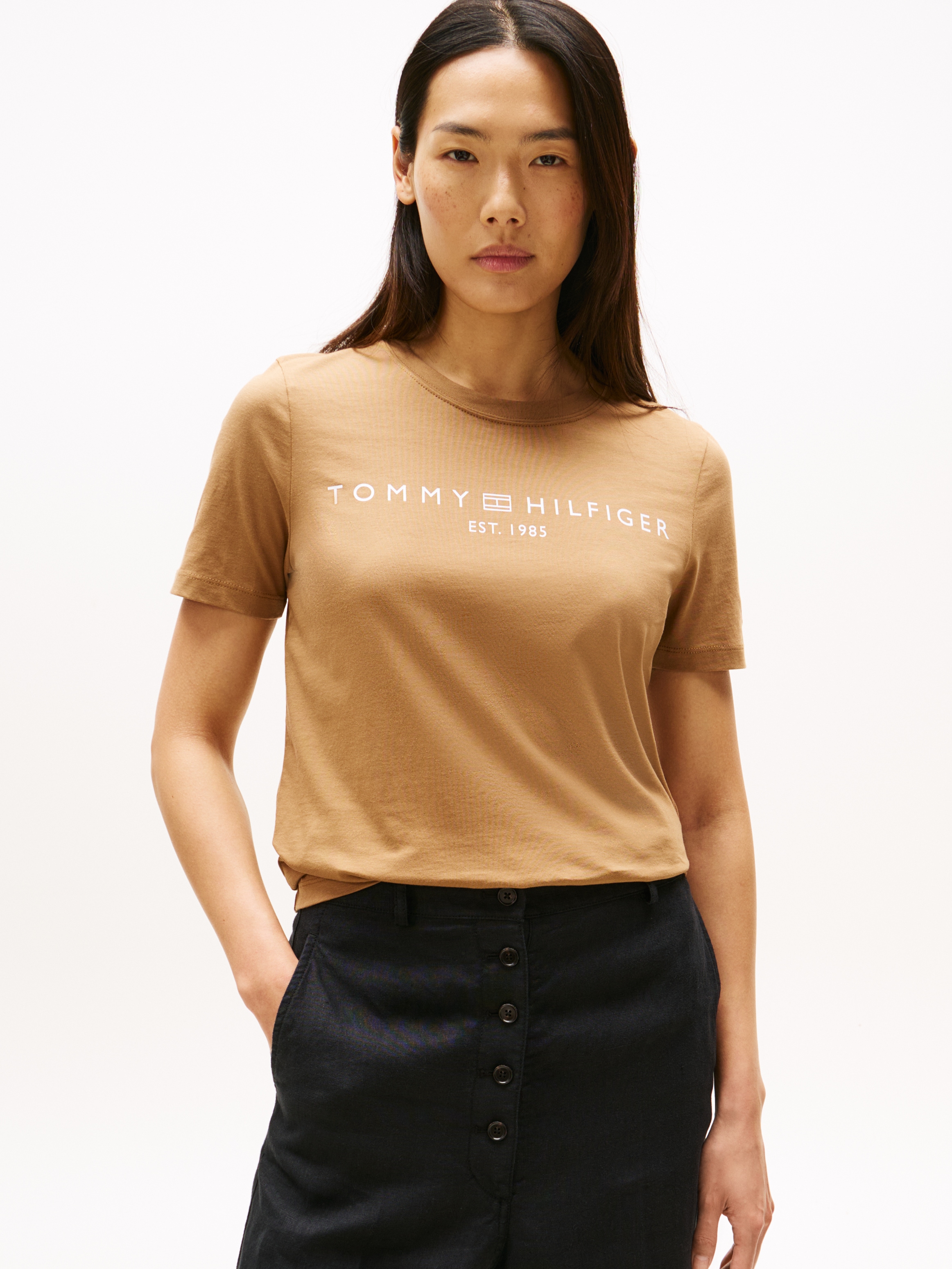 Tommy Hilfiger Kurzarmshirt "REG CORP LOGO C-NK mit Logoschriftzug und Stic günstig online kaufen
