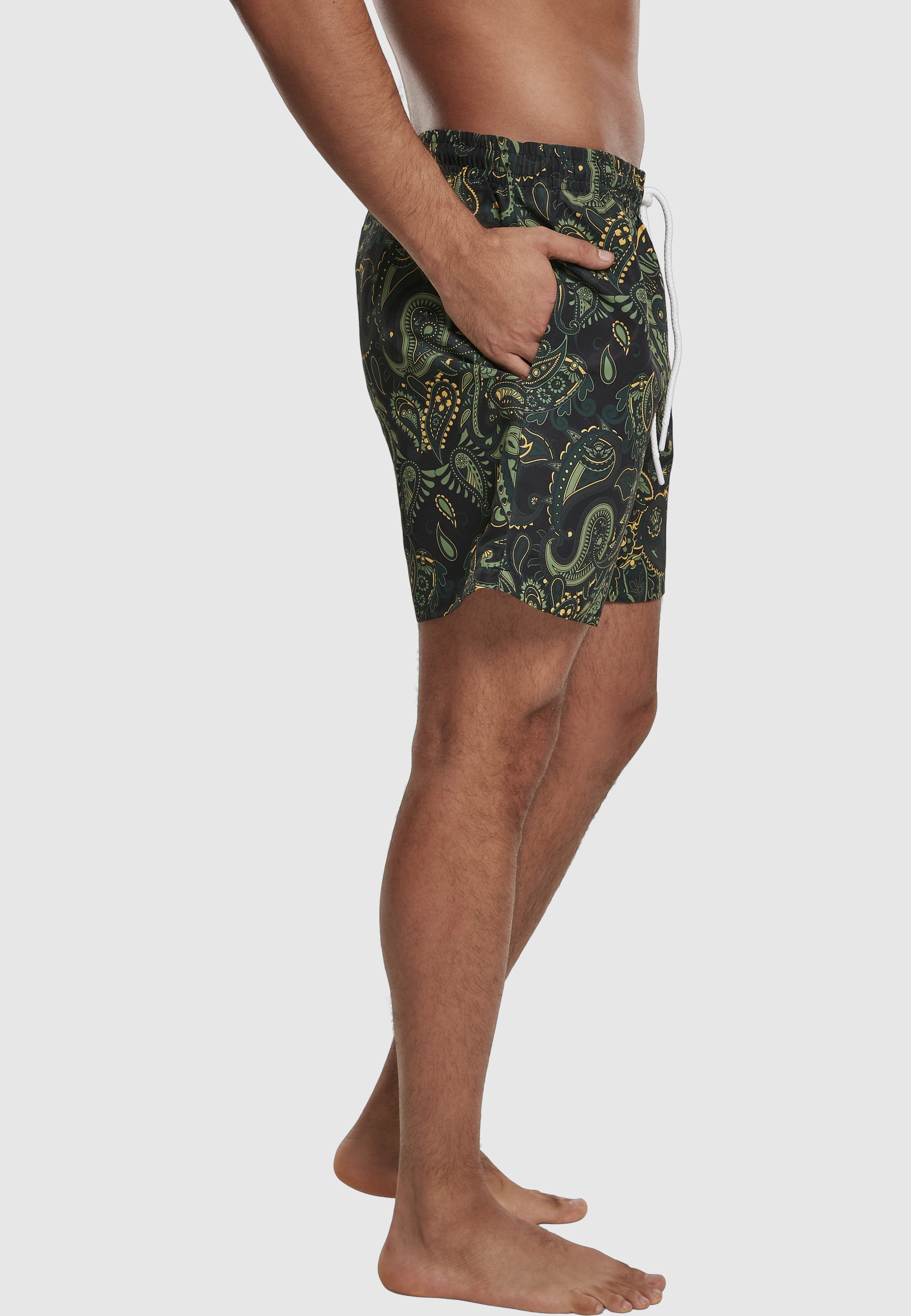 URBAN CLASSICS Badeshorts »Urban Classics Herren Paisley Swim Shorts«