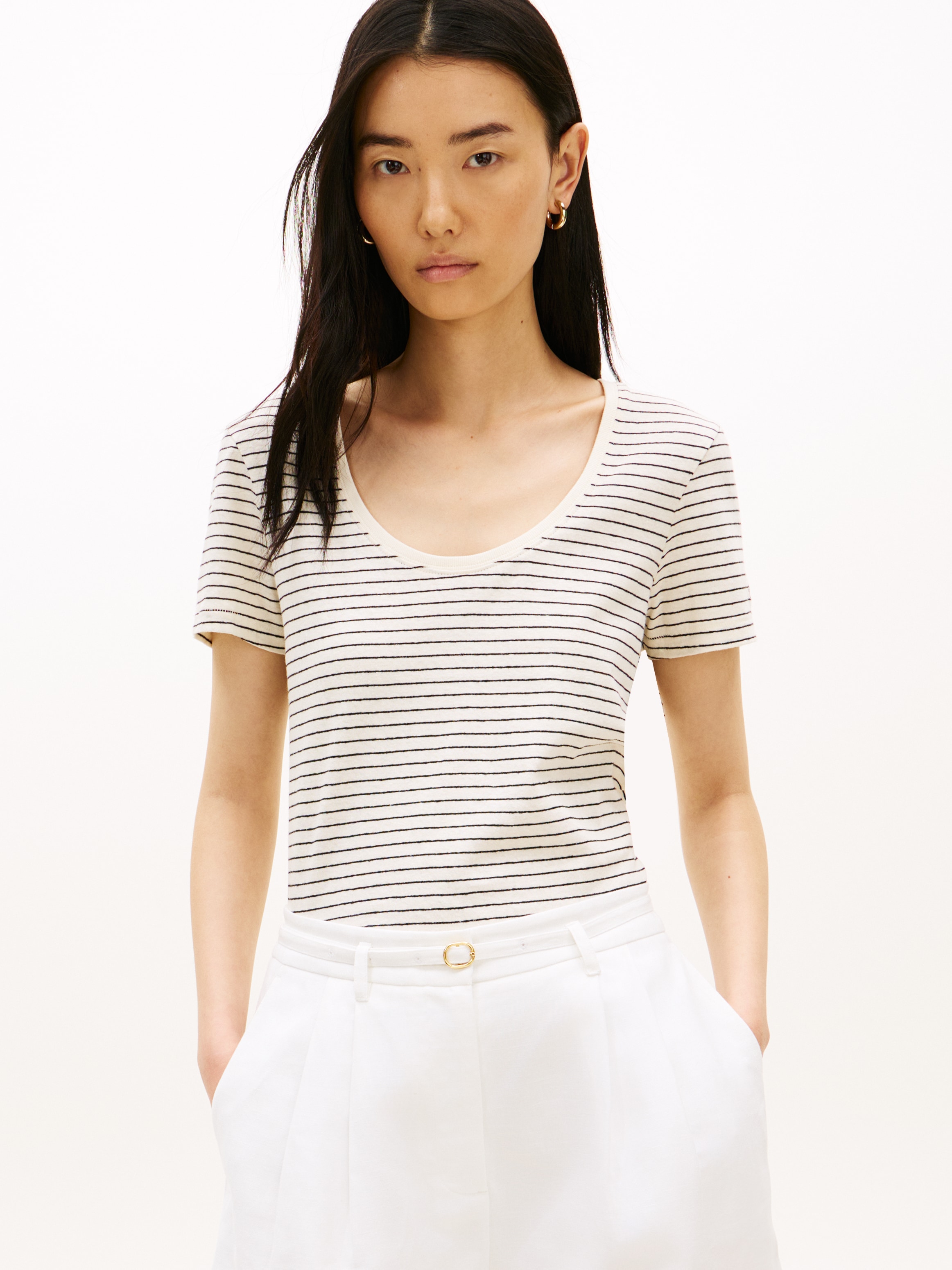 Tommy Hilfiger Kurzarmshirt "CO LINEN SCOOP NK SS TEE" mit kleinem Logo-Sti günstig online kaufen