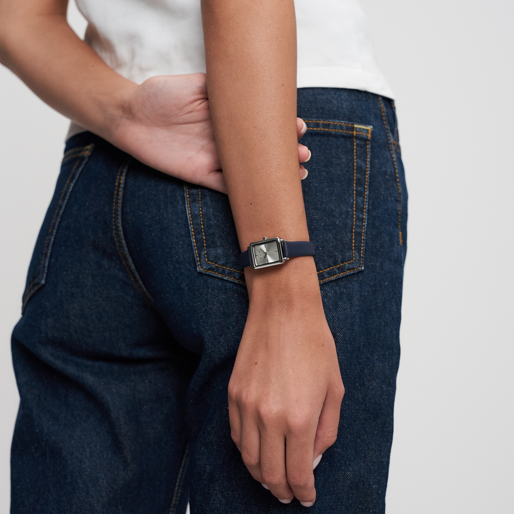 Tamaris Quarzuhr »Tiny Leather« Armbanduhr, Damenuhr, Lederarmband, analog