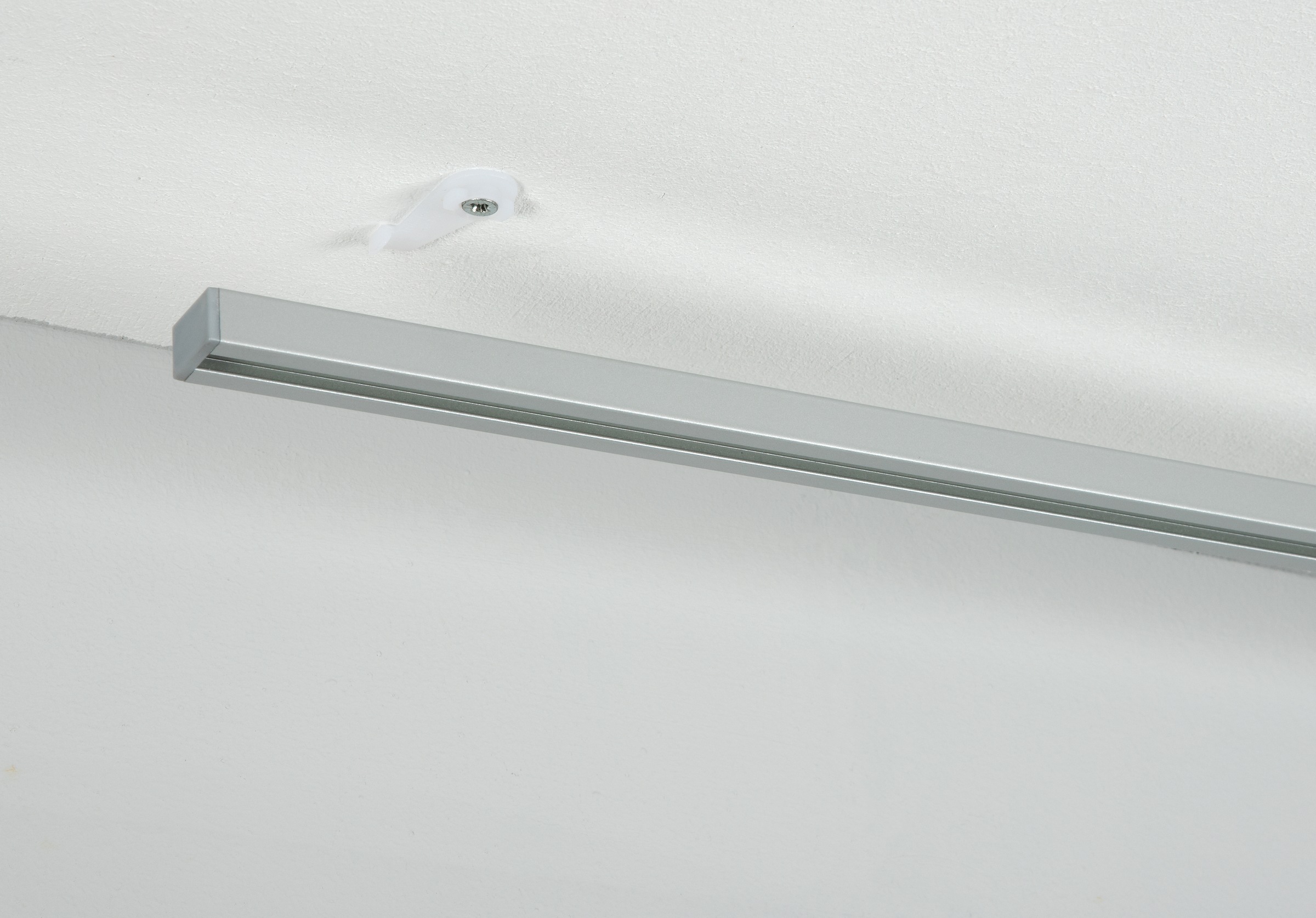 GARDINIA Vorhangschiene »Aluminium-Vorhangschienen Set 1-Lauf Lucy«, 1 läufig-läufig, mit Bohren, Deckenmontage, Aluminium, Deckenträger aus Kunststoff
