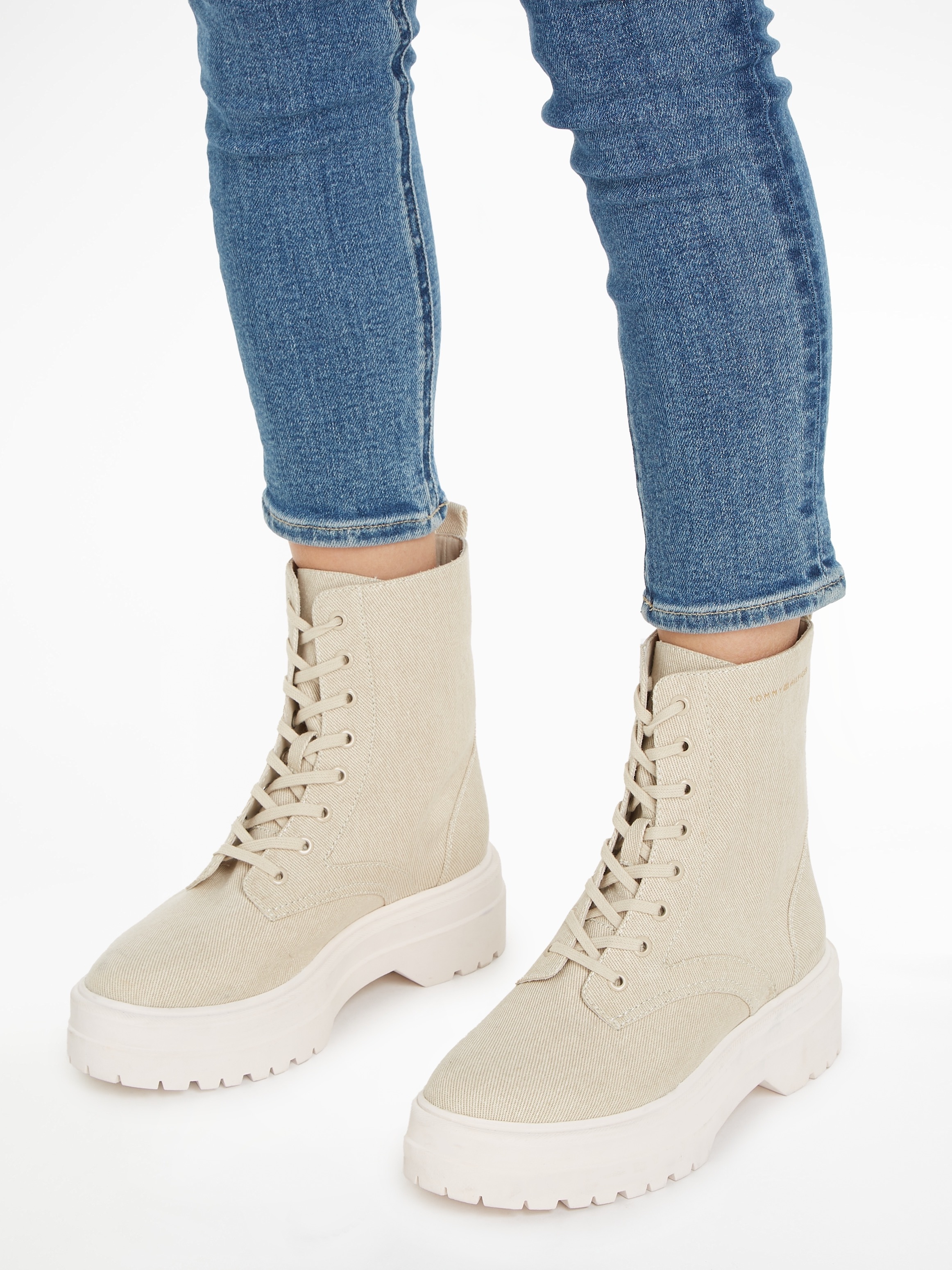 Tommy Hilfiger Schnürboots "FEMININE ESSENTIAL CANVAS BOOT", mit Profilsohl günstig online kaufen