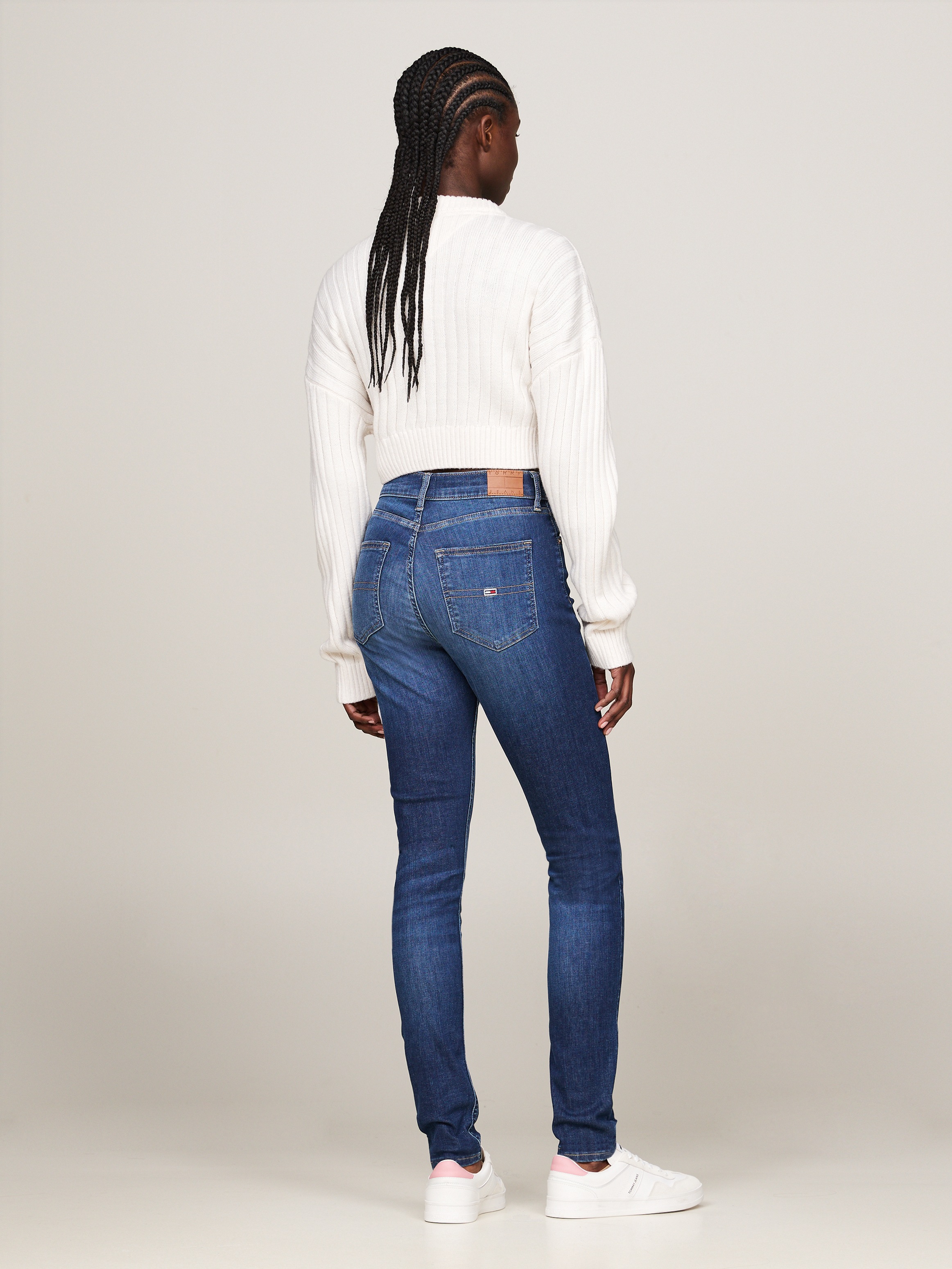 Tommy Jeans Skinny-fit-Jeans »SYLVIA HGH SKN DH1282«, mit Logo-Badge