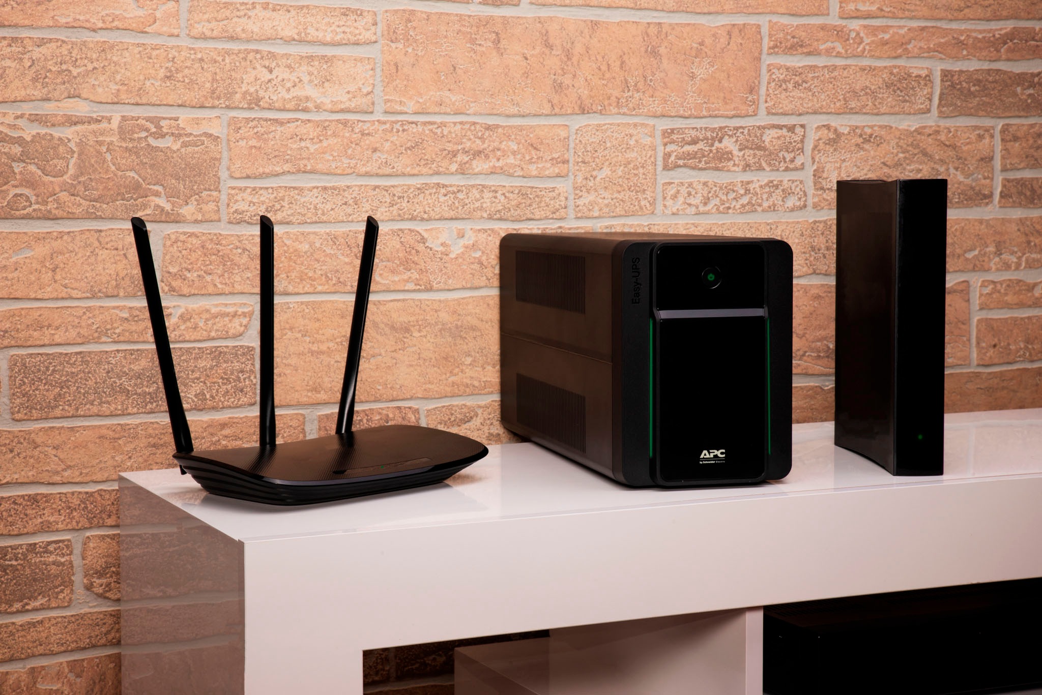 APC USV-Anlage »Easy UPS BVX 1600VA 230V IEC«