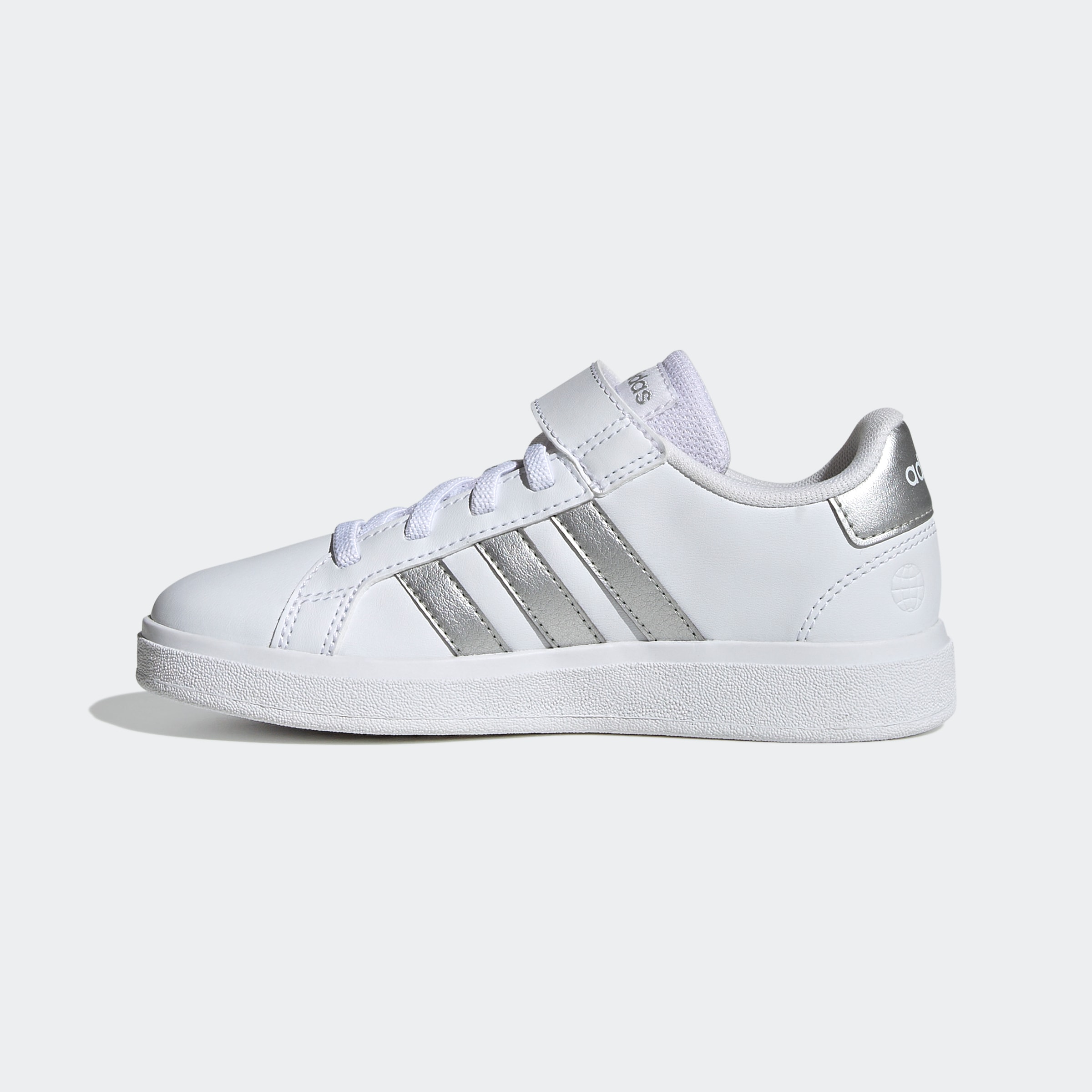 adidas Sportswear Klettschuh »GRAND COURT COURT ELASTIC LACE AND TOP STRAP«, Design auf den Spuren des adidas Superstar