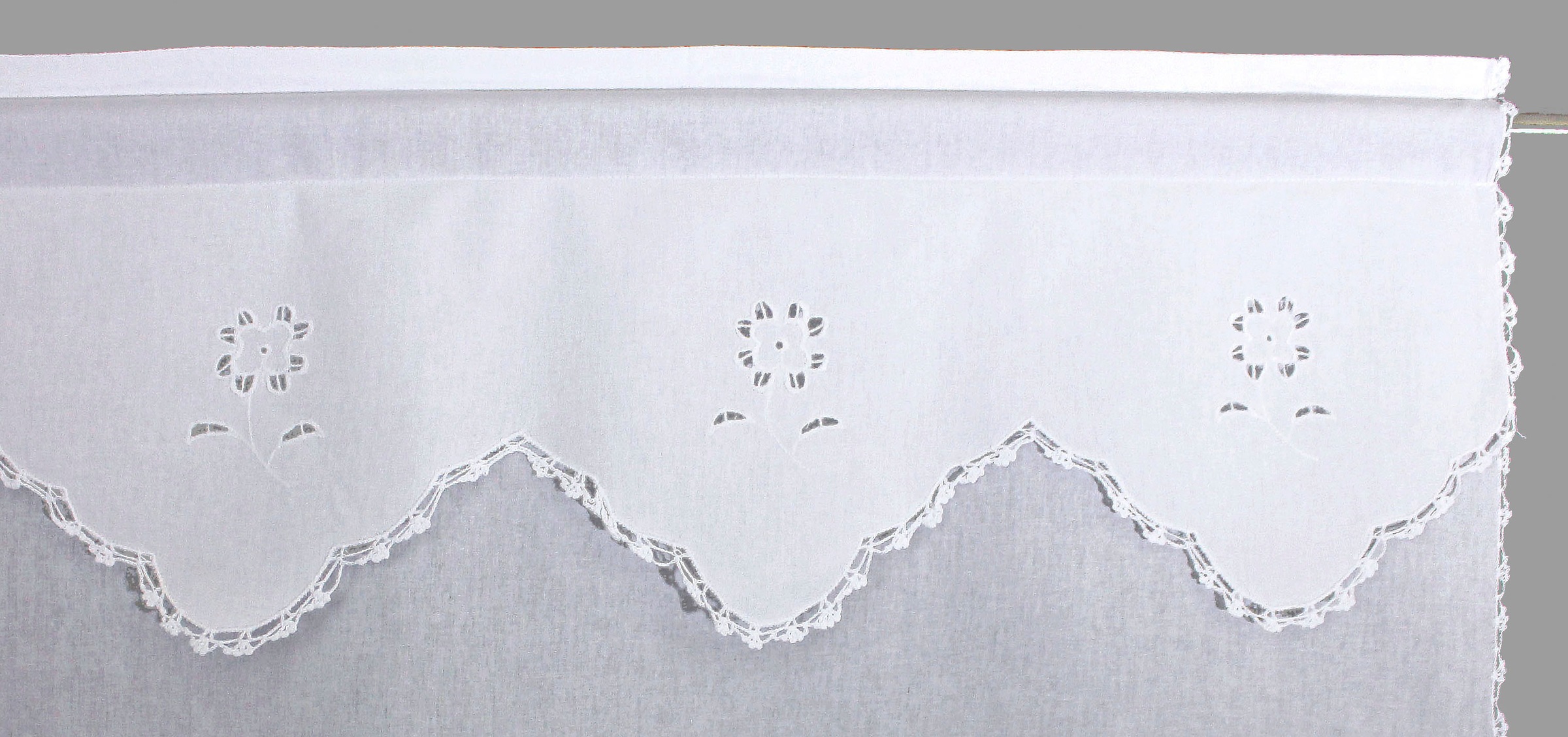 HOSSNER - ART OF HOME DECO Gardine »Bondone«, (1 St.), Häkelspitze - ECHTE Handarbeit
