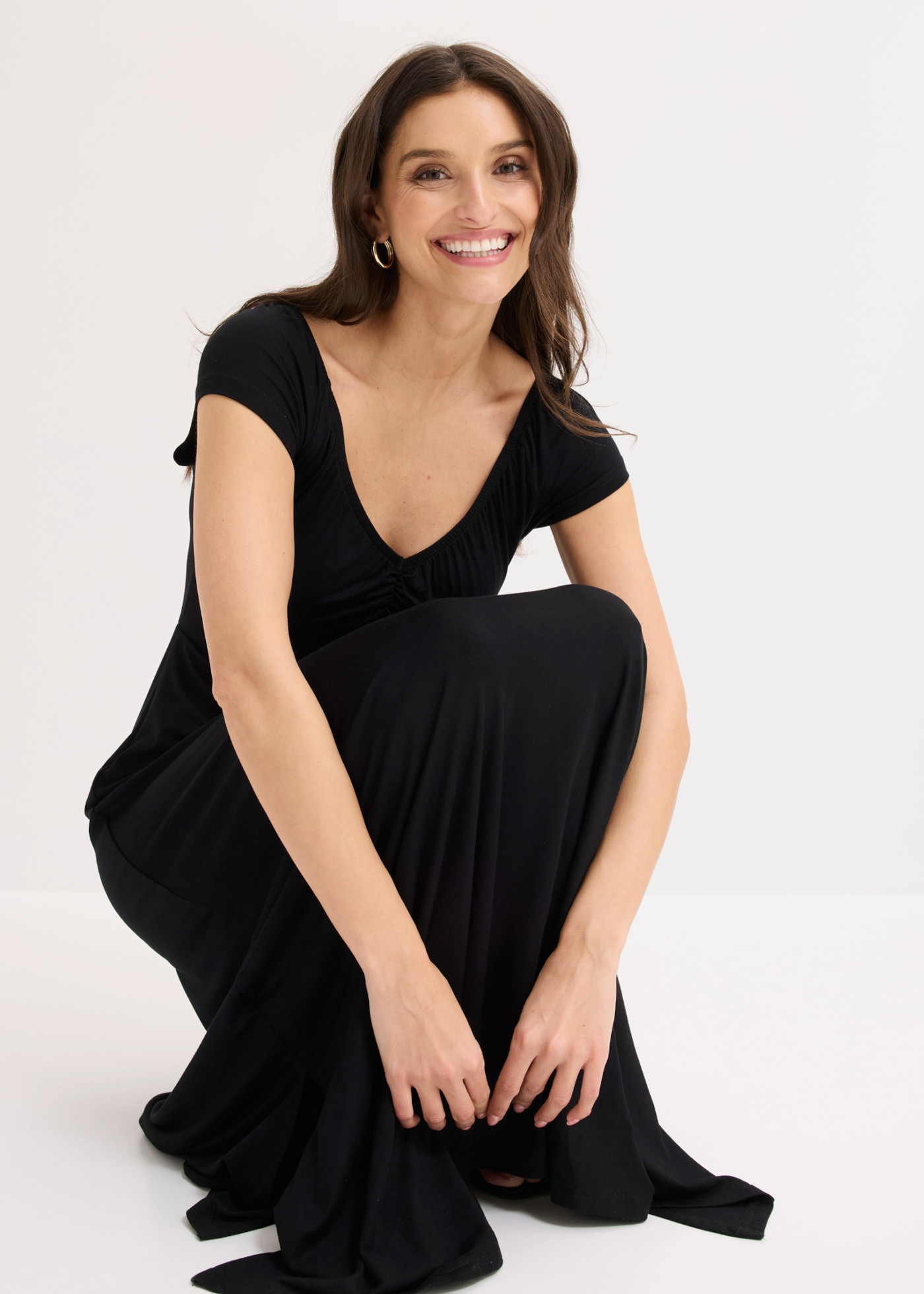 bonprix Maxikleid für modernen Look, aus Viskose und Elasthan, lockere Passform