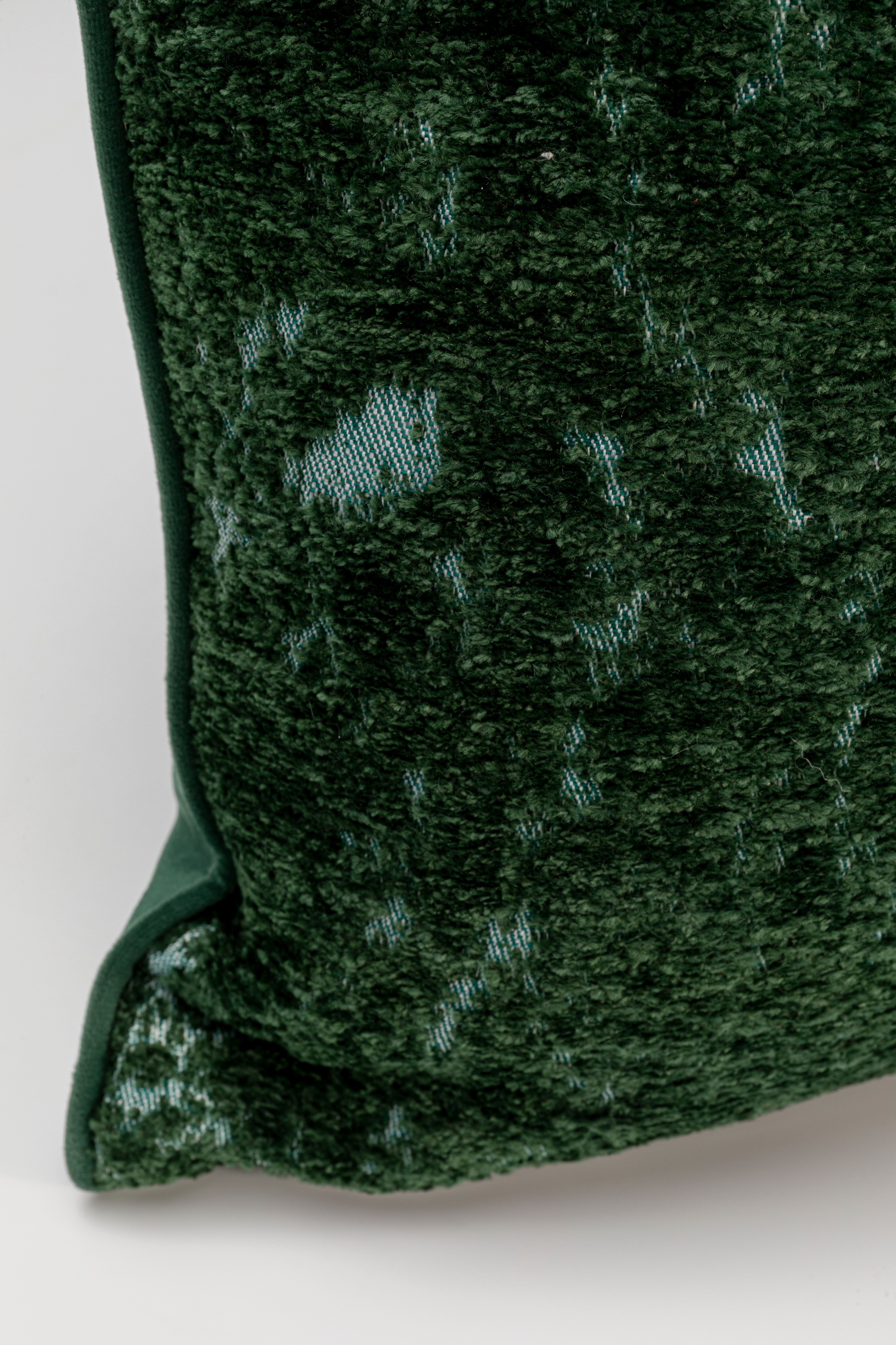 Kare Design Dekokissen »Royal, Kissenhülle mit Füllung, 45x45 cm« stützt Kopf und Nacken angenehm und sorgt für erholsamen Schlaf