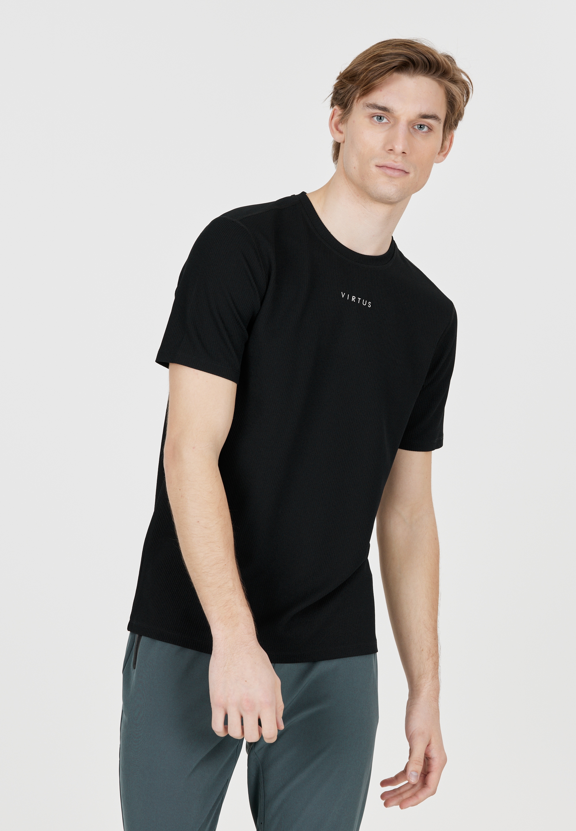 Virtus Funktionsshirt »Besto«, mit Quick Dry-Technologie