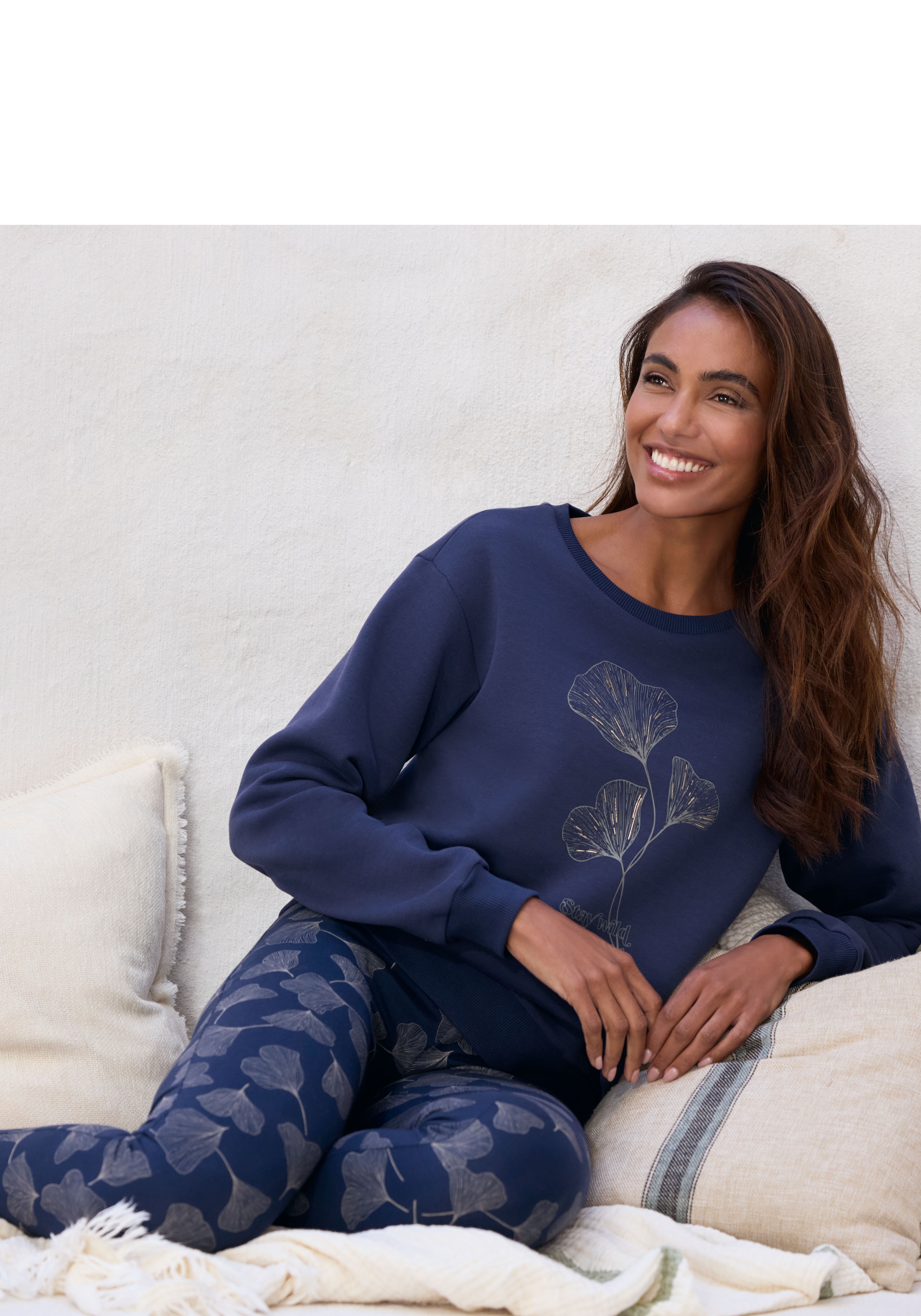 LASCANA Sweatshirt, aus hochwertiger Sweatware