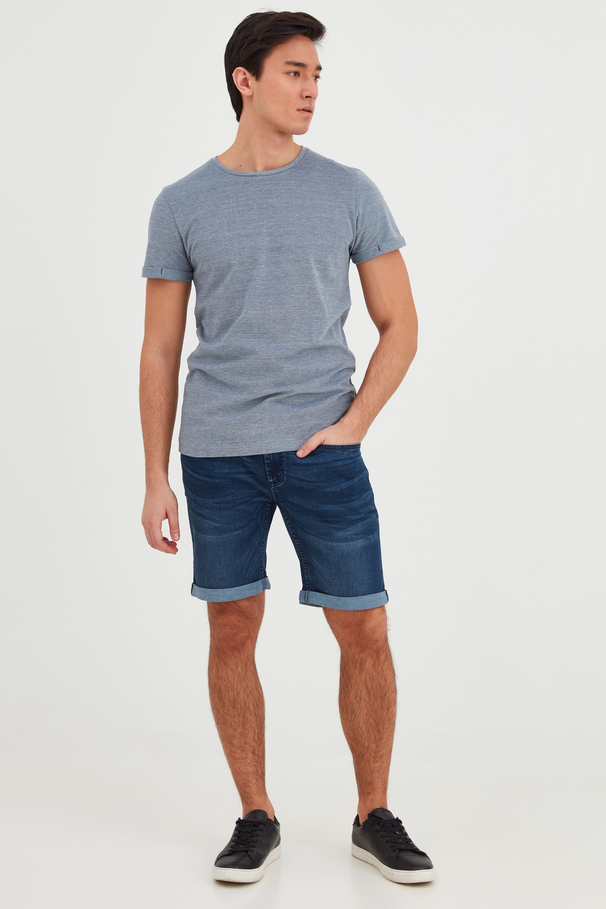 Jeansshorts BLEND "Shorts BHBendigo", Herren, Gr. L, N-Gr, blau (denim dunkelblau), Obermaterial: 70% Baumwolle CO. 24% Polyester PES. 4% Viskose CV. 2% Elasthan EL., Jeans Jeansshorts 2