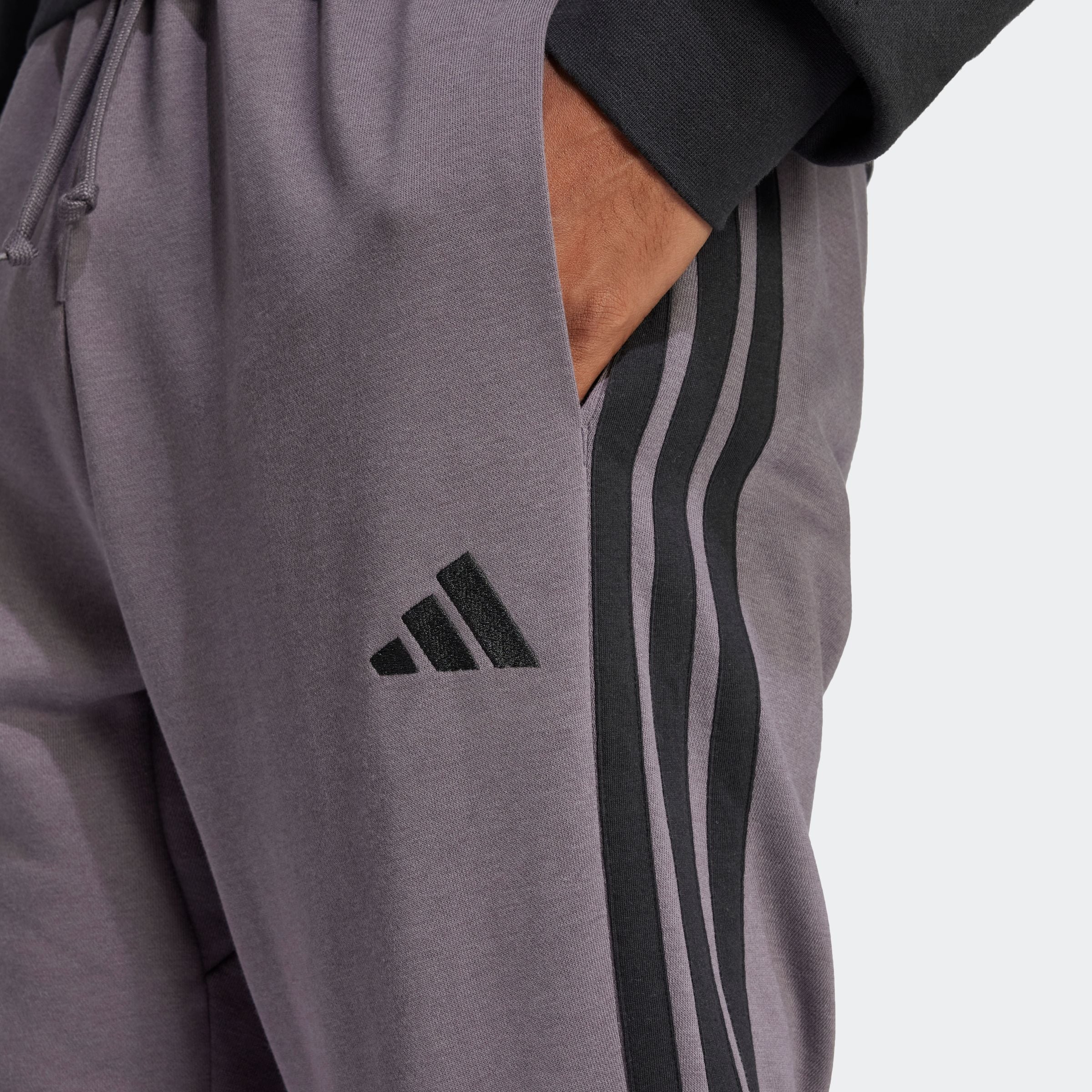 adidas Sportswear Sporthose »M 3S FT TC PT«, (1 tlg.), Jogginghose aus weichem French Terry Material