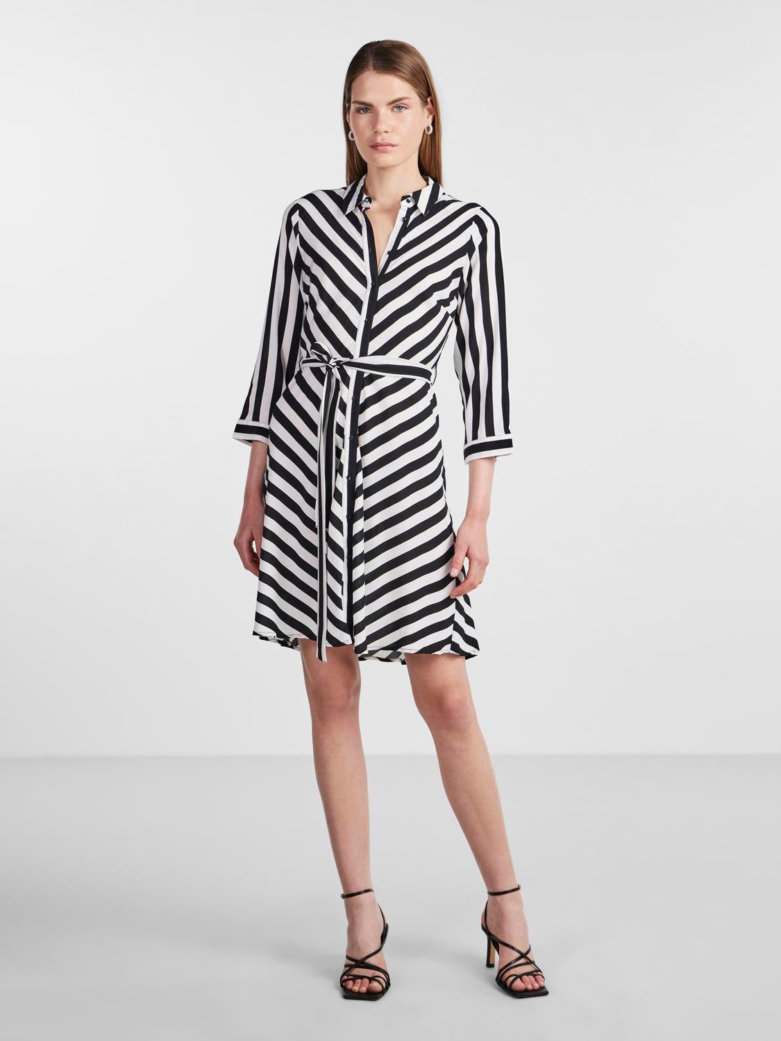 Thumbnail - Y.A.S Hemdblusenkleid "YASSAVANNA 3/4 SHORT SHIRT DRESS S. NOOS" Sommerkleid