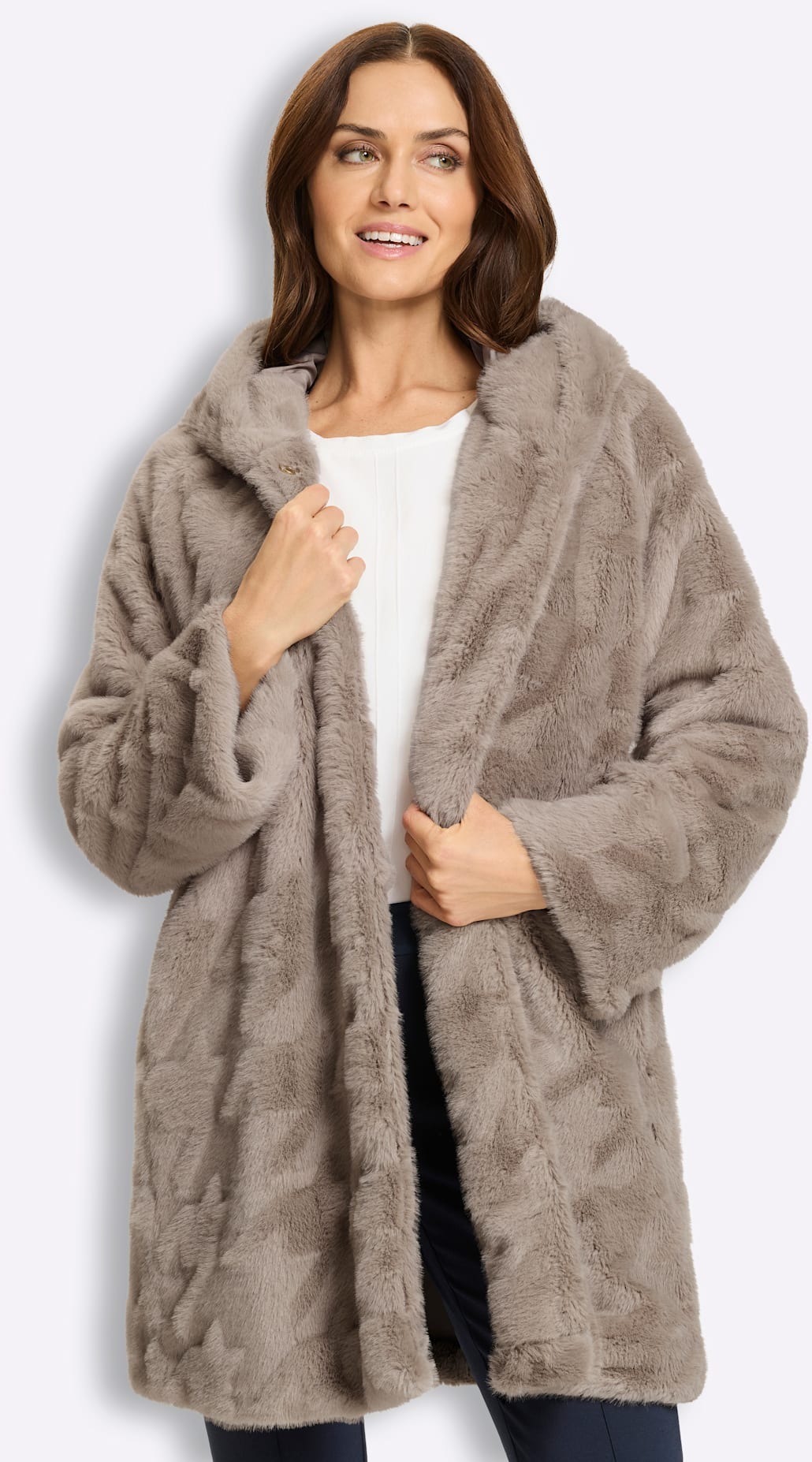 heine Fellimitatjacke mit Kapuze