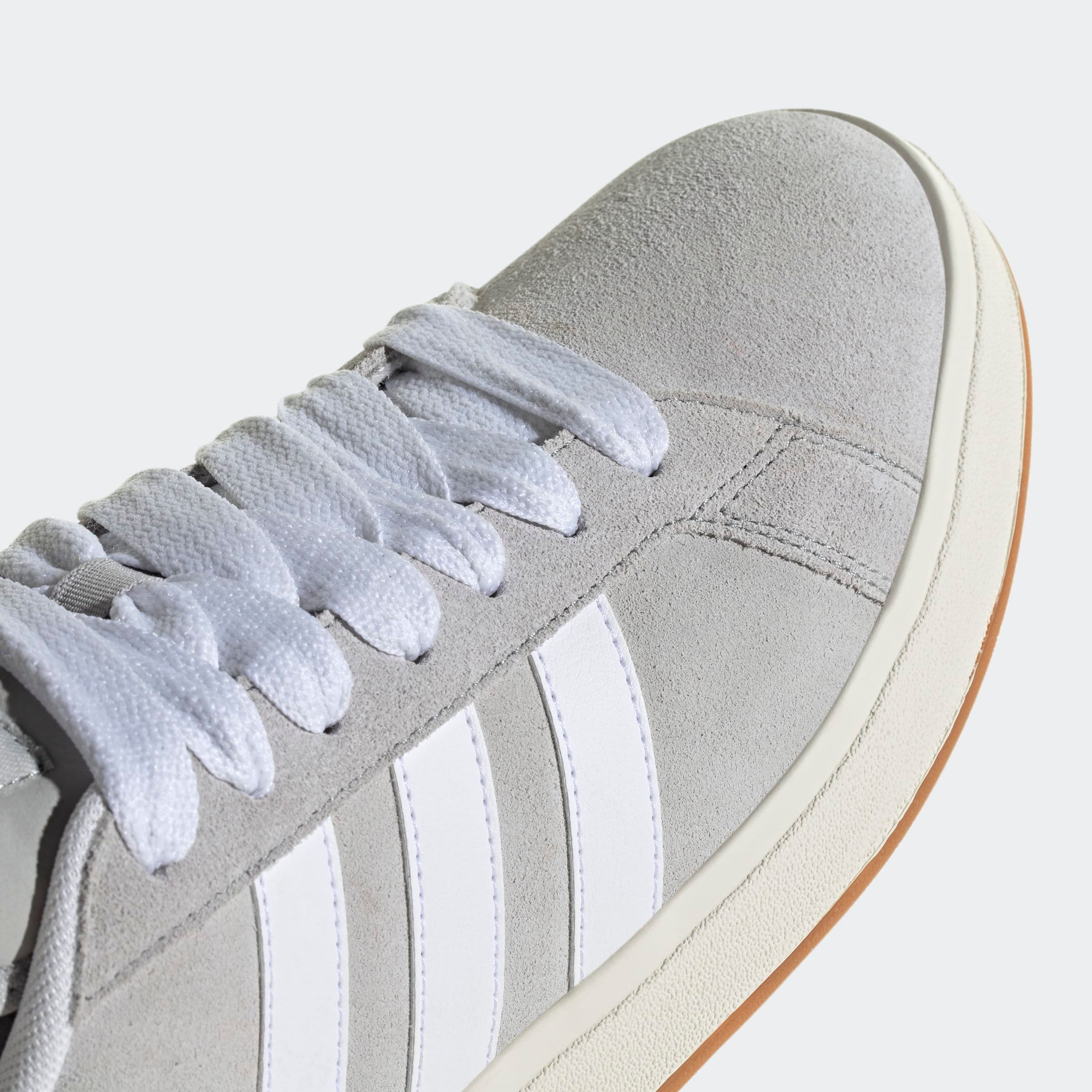 adidas Sportswear Sneaker »GRAND COURT BASE 00S«, Design auf den Spuren des adidas Campus 00