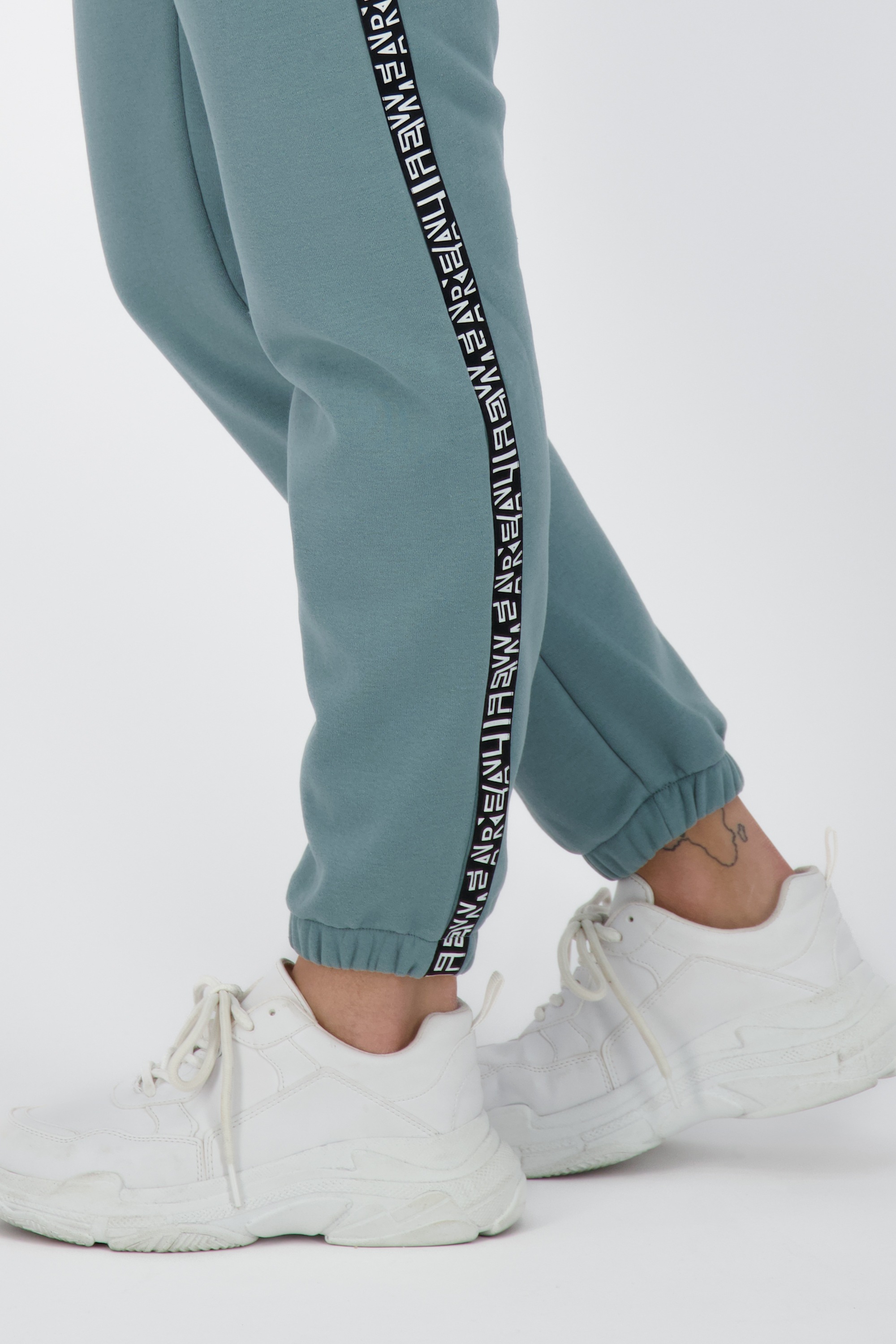 Alife & Kickin Sweathose »Damen MonaAK A«