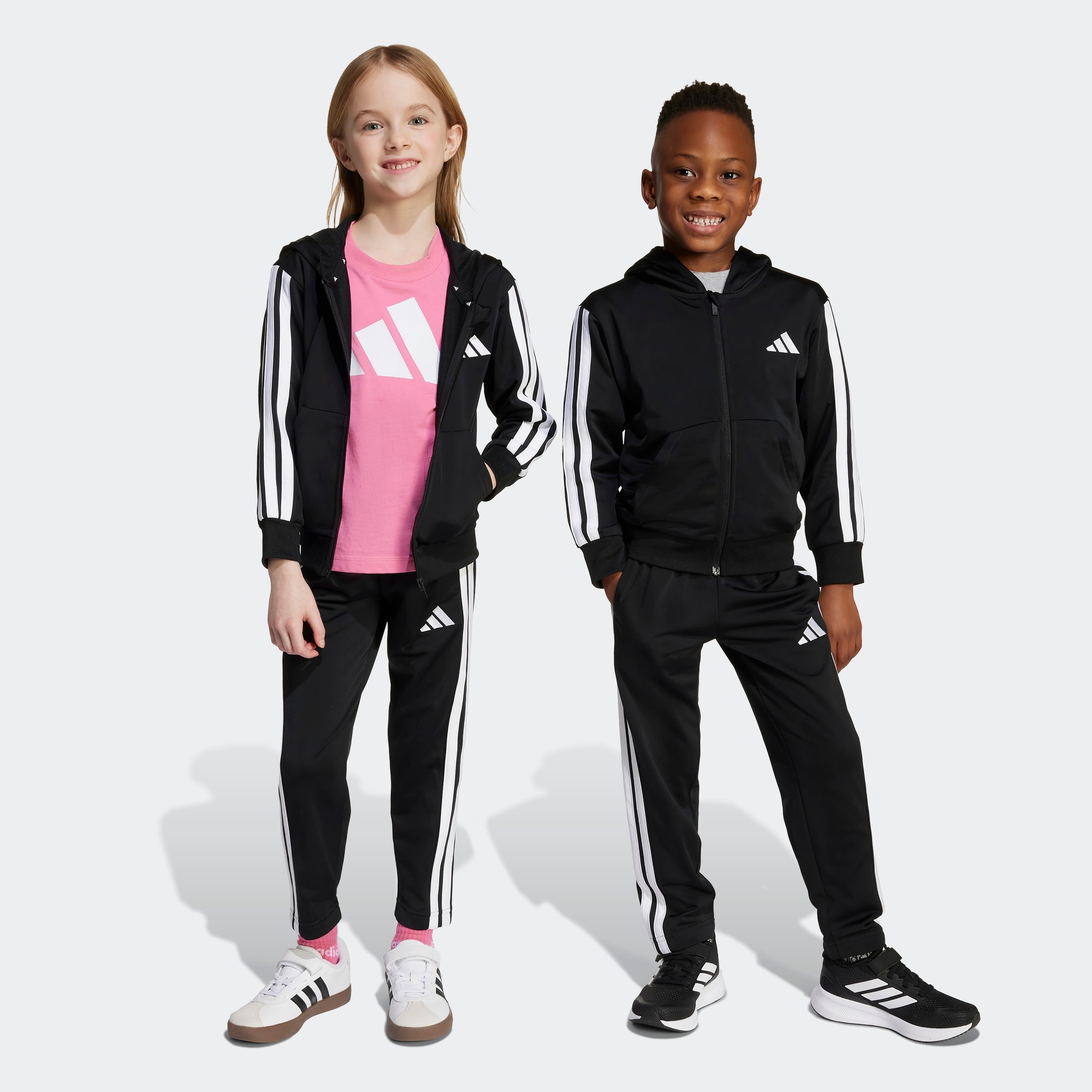 adidas Sportswear 1100000002199 "ESSENTIALS KIDS" 2 Stk. mit 3-Streifen, aus weichem Trikotstoff, mit CLIMACOOL Technologie