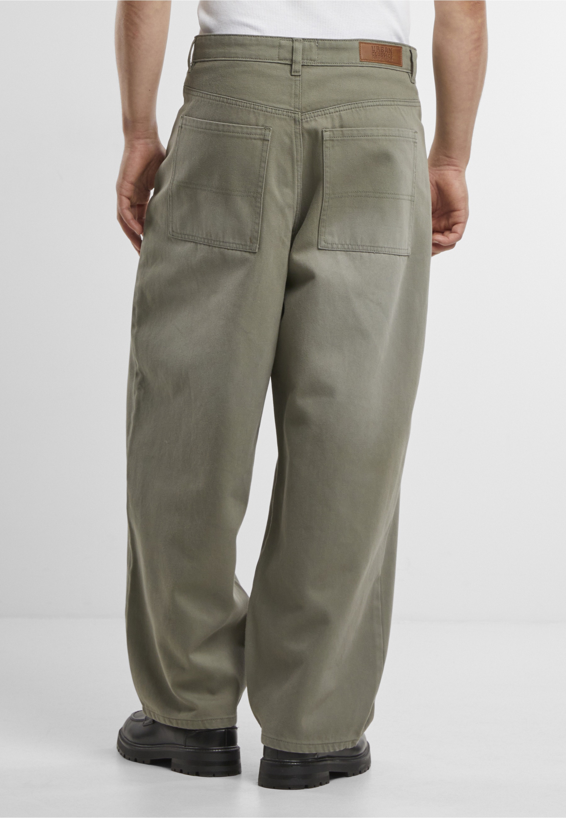 URBAN CLASSICS Bequeme Jeans »Urban Classics Tapered Heavy Ounce Baggy Jeans«