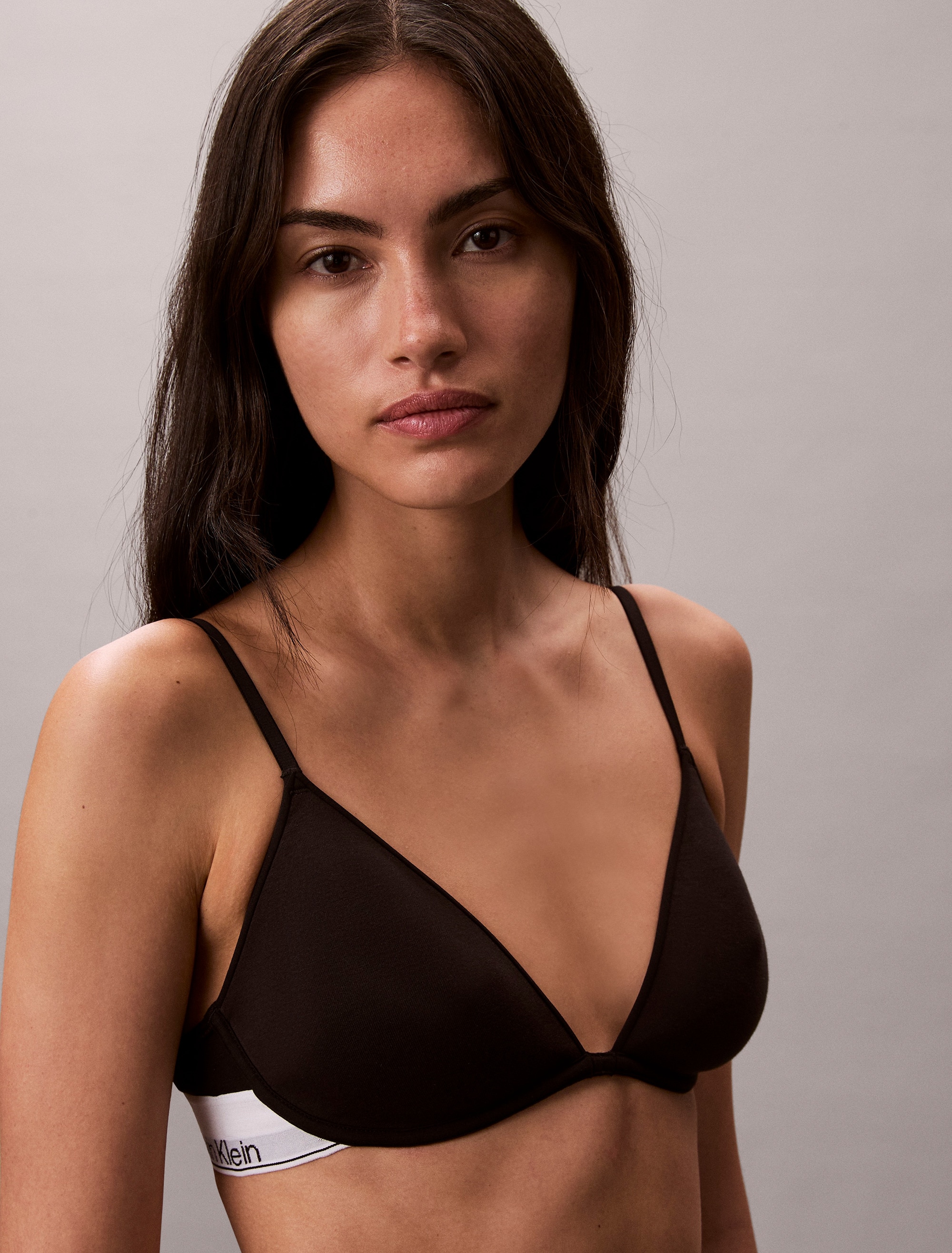 Calvin Klein Underwear Bügel-BH »LIGHTLY LINED PLUNGE« Körpernahe Passform mit elastischem Bund