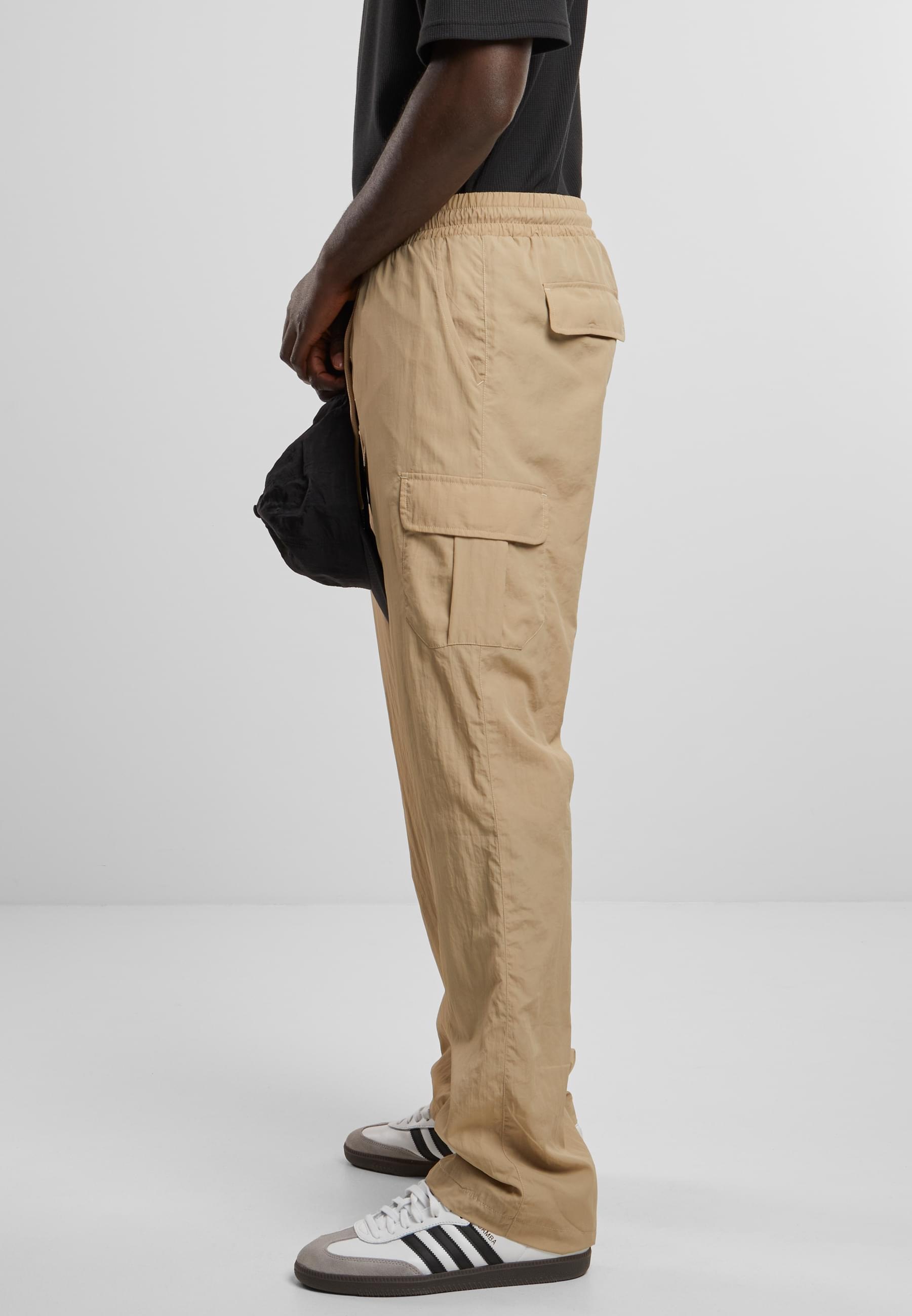 URBAN CLASSICS Cargohose »Urban Classics Herren Straight Leg Nylon Cargo Pants«, (1 tlg.)