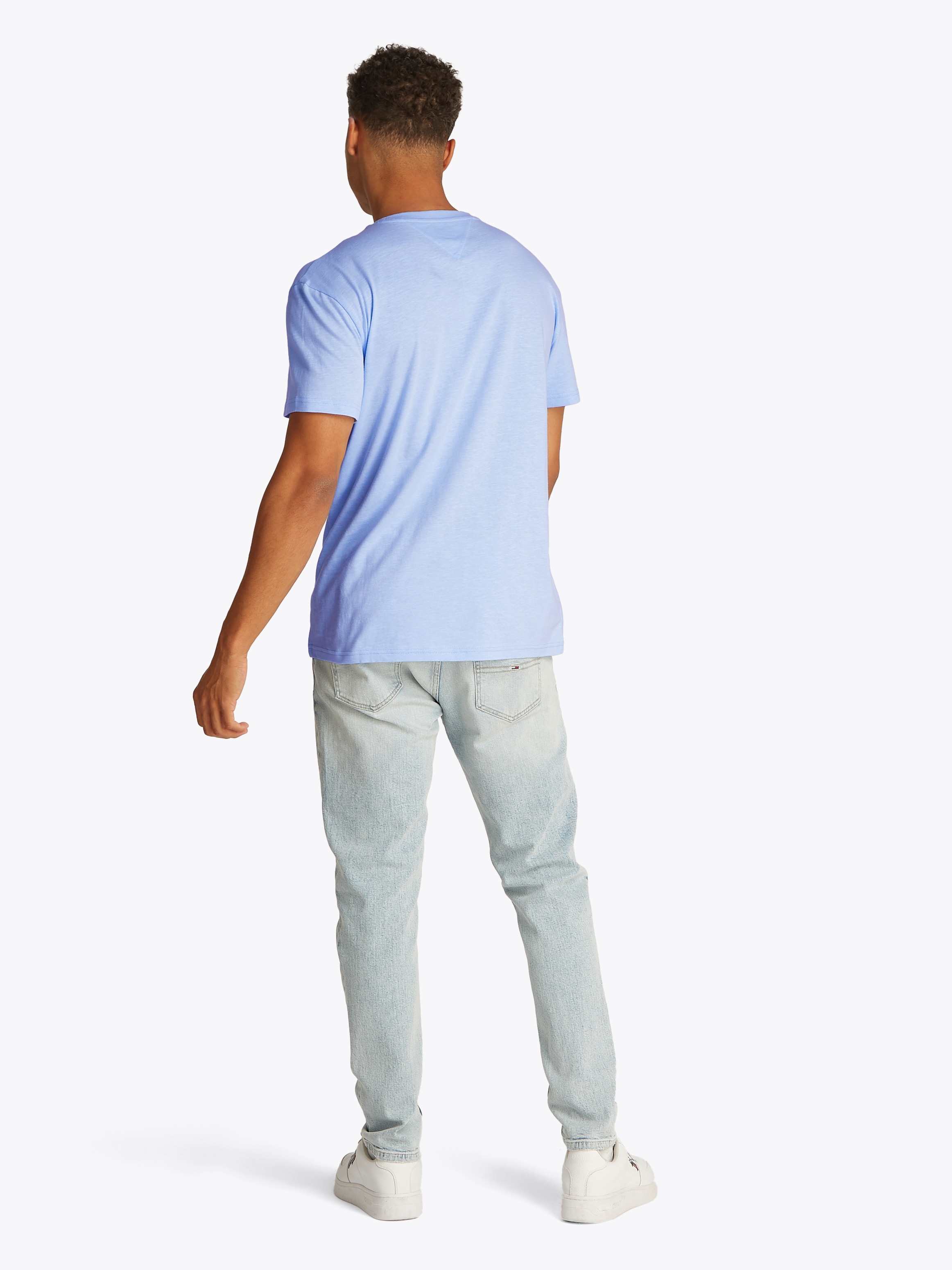 Tommy Jeans Kurzarmshirt »TJM REG GRAPHIC SLUB TEE EXT«, Mit Rundhalsausschnitt